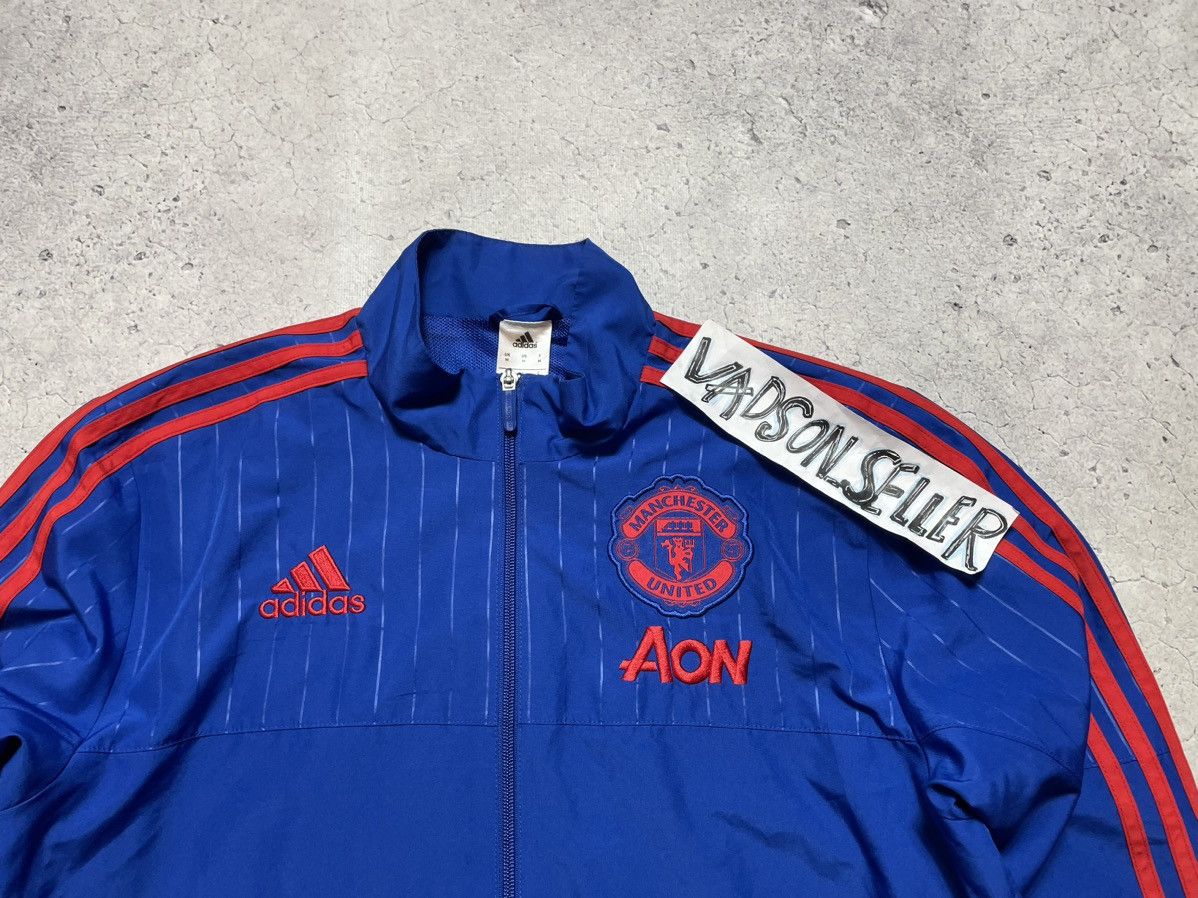 Adidas Vintage Nylon Adidas FC Manchester United Football Jacket Size US M / EU 48-50 / 2 - 5 Thumbnail