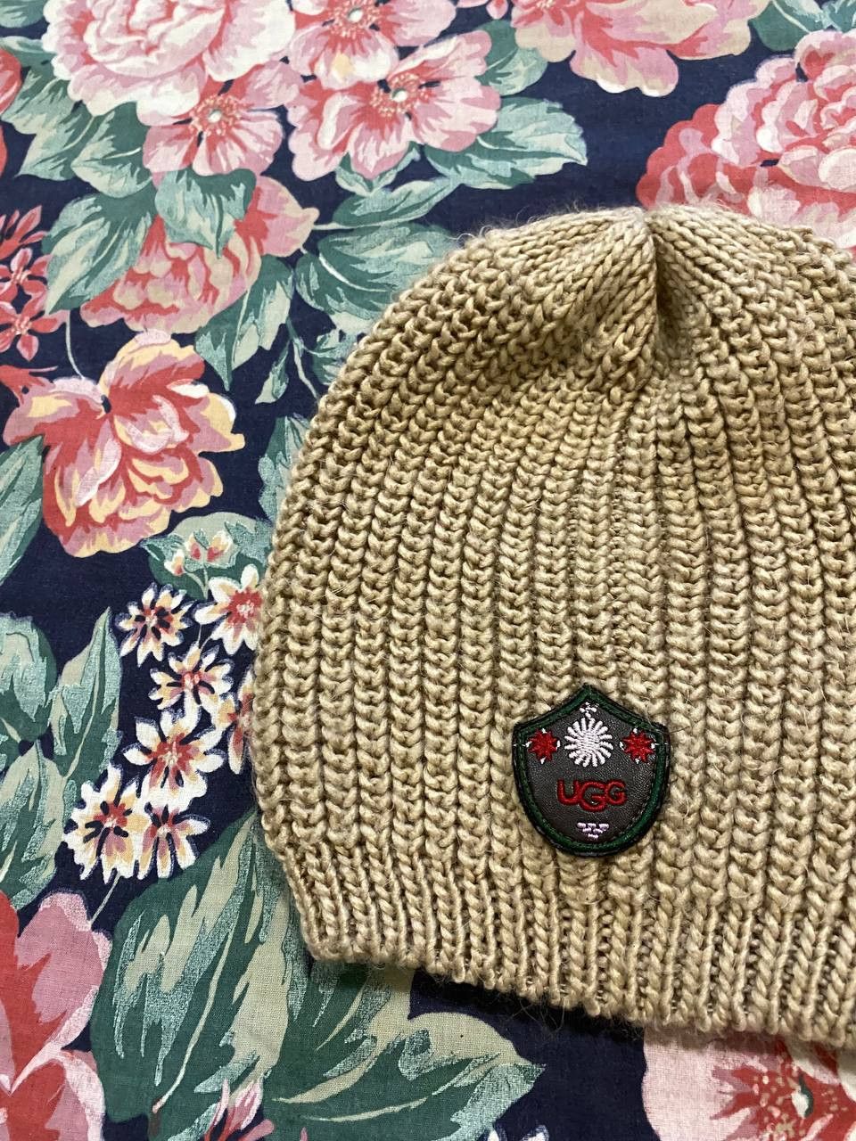 Ugg Hats Vintage UGG big logo Y2K Streetwear Size ONE SIZE - 5 Thumbnail