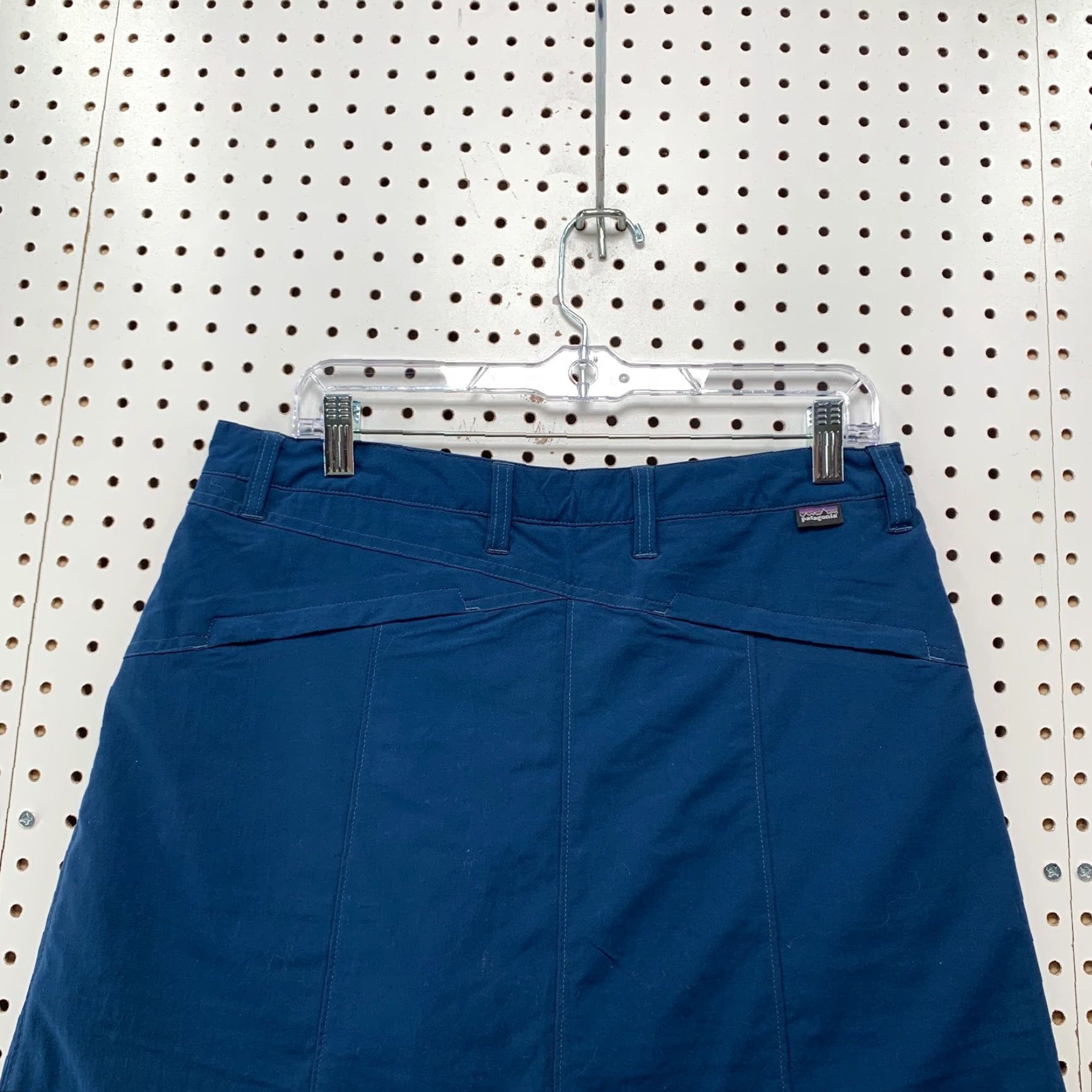 Patagonia Patagonia Skirt Womens Size 10 Blue Pockets Outdoor Hiking Mini 32x19 Adults Womens Size 32" / US 10 / IT 46 - 7 Thumbnail