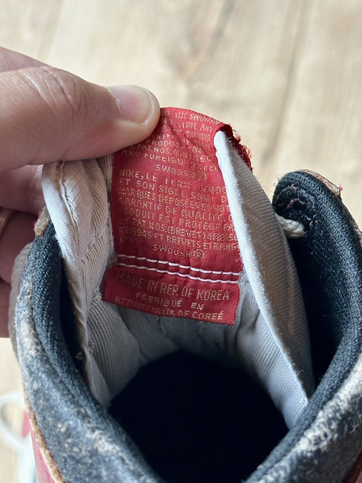 Jordan Brand 1985 Jordan 1 Chicago Resoled / Wearable Size US 8 / EU 41 - 8 Thumbnail