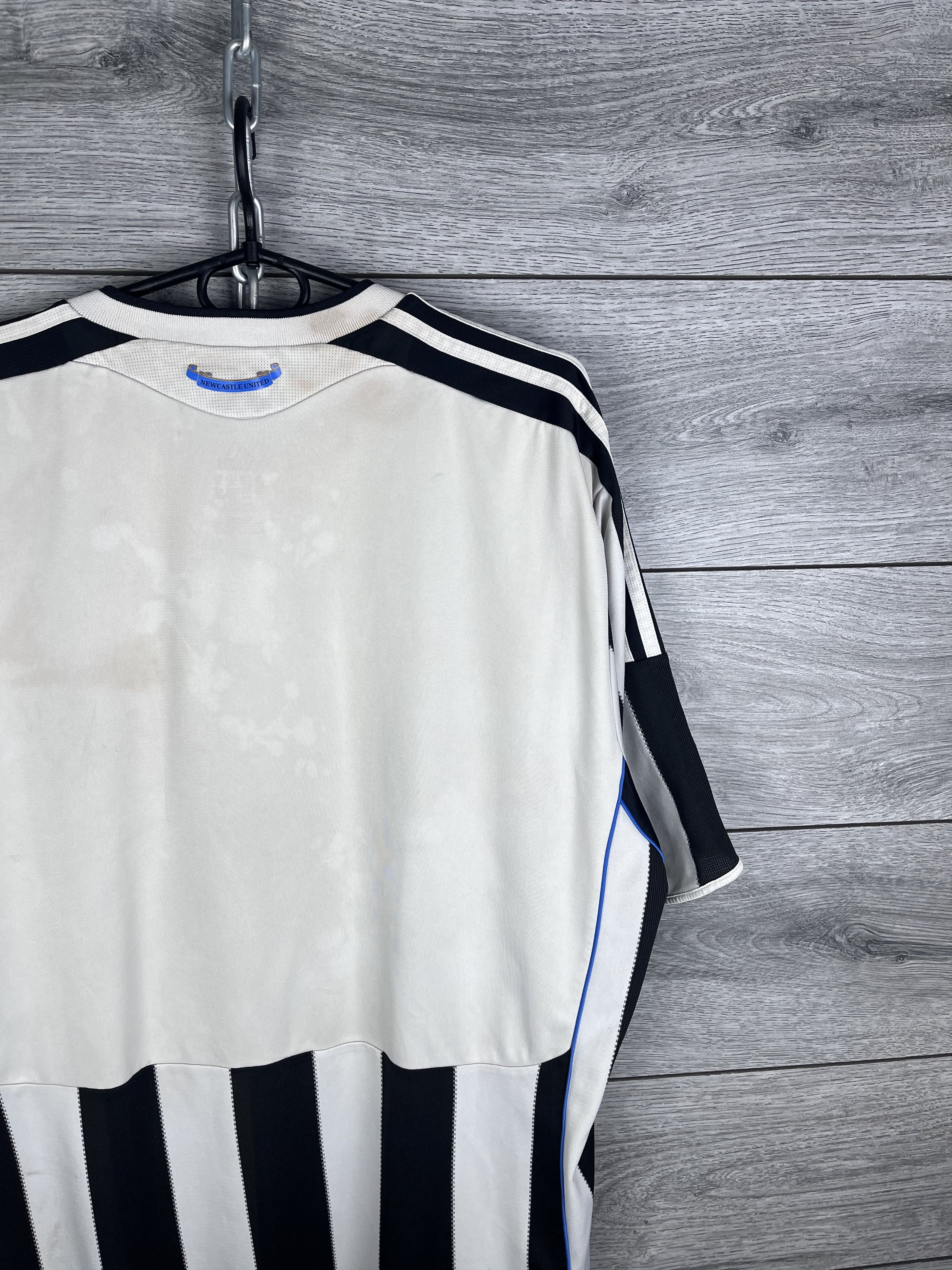 Adidas Vintage men's football jersey Adidas FC Newcastle United 06s Size US XXL / EU 58 / 5 - 15 Thumbnail