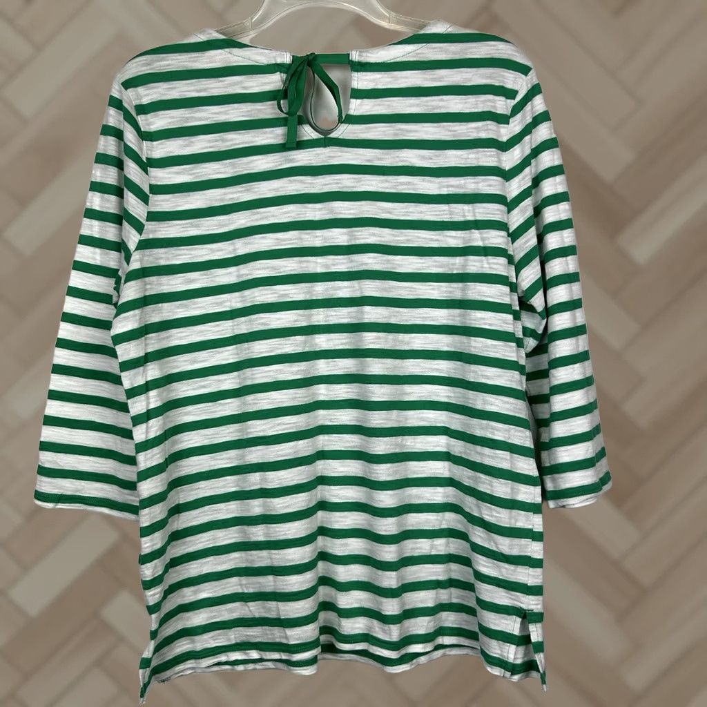 Vintage Chicos Shirt Womens M Striped Green White Casual Bling Collar Kelly Vacation Shirt T-Shirt Womens M Green Striped Casual Bling Collar Kelly Vacation Size M / US 6-8 / IT 42-44 - 1 Thumbnail