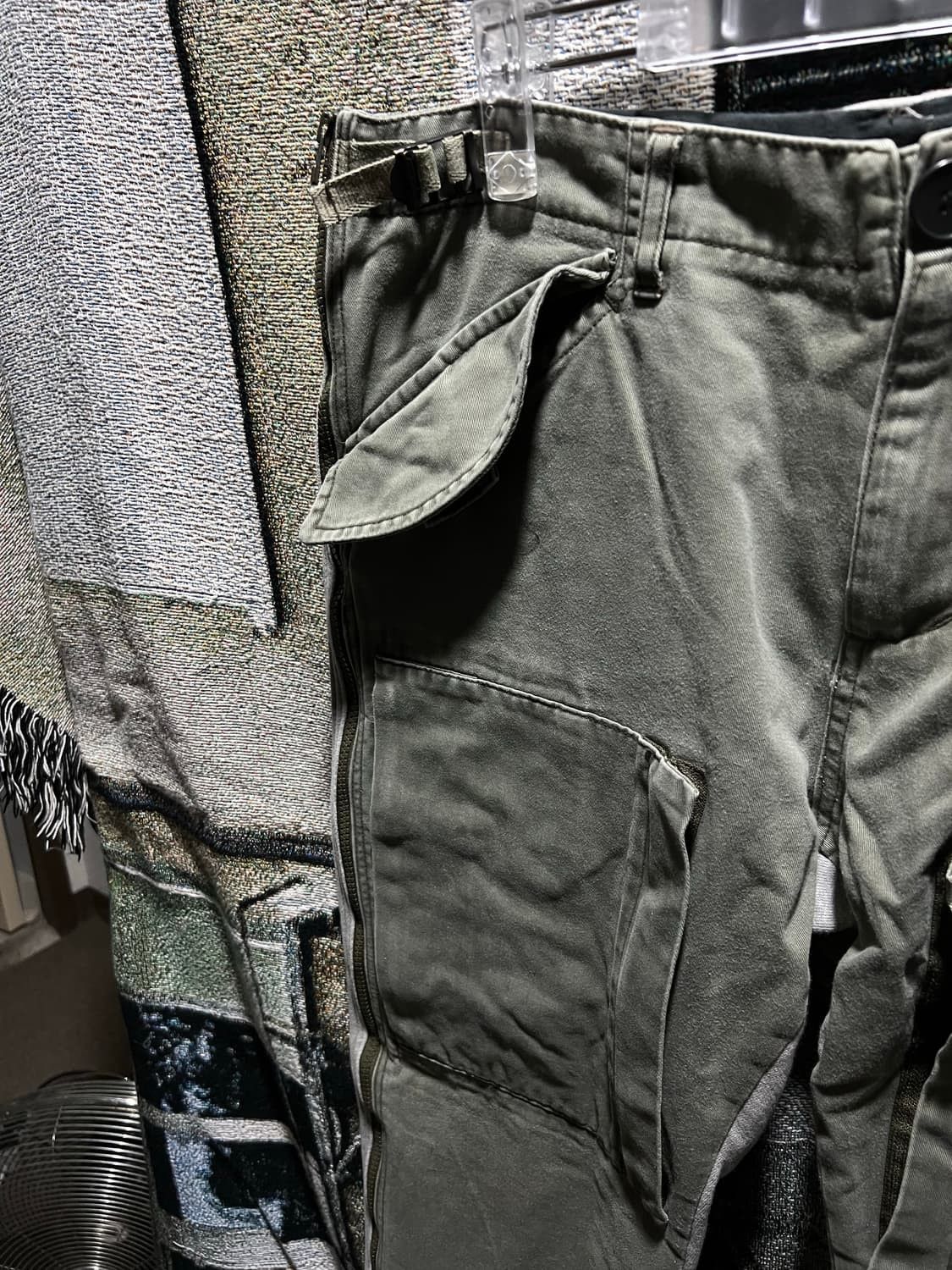 Japanese Brand Motel side zipper cargo pants khakI Size US 33 - 2 Thumbnail
