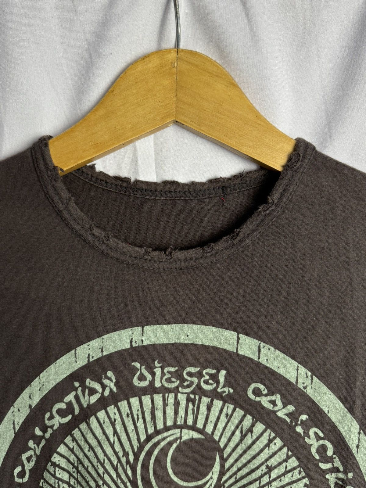 Japanese Brand Distressed Diesel Arabic Long Sleeve SS2005 Size US M / EU 48-50 / 2 - 5 Thumbnail