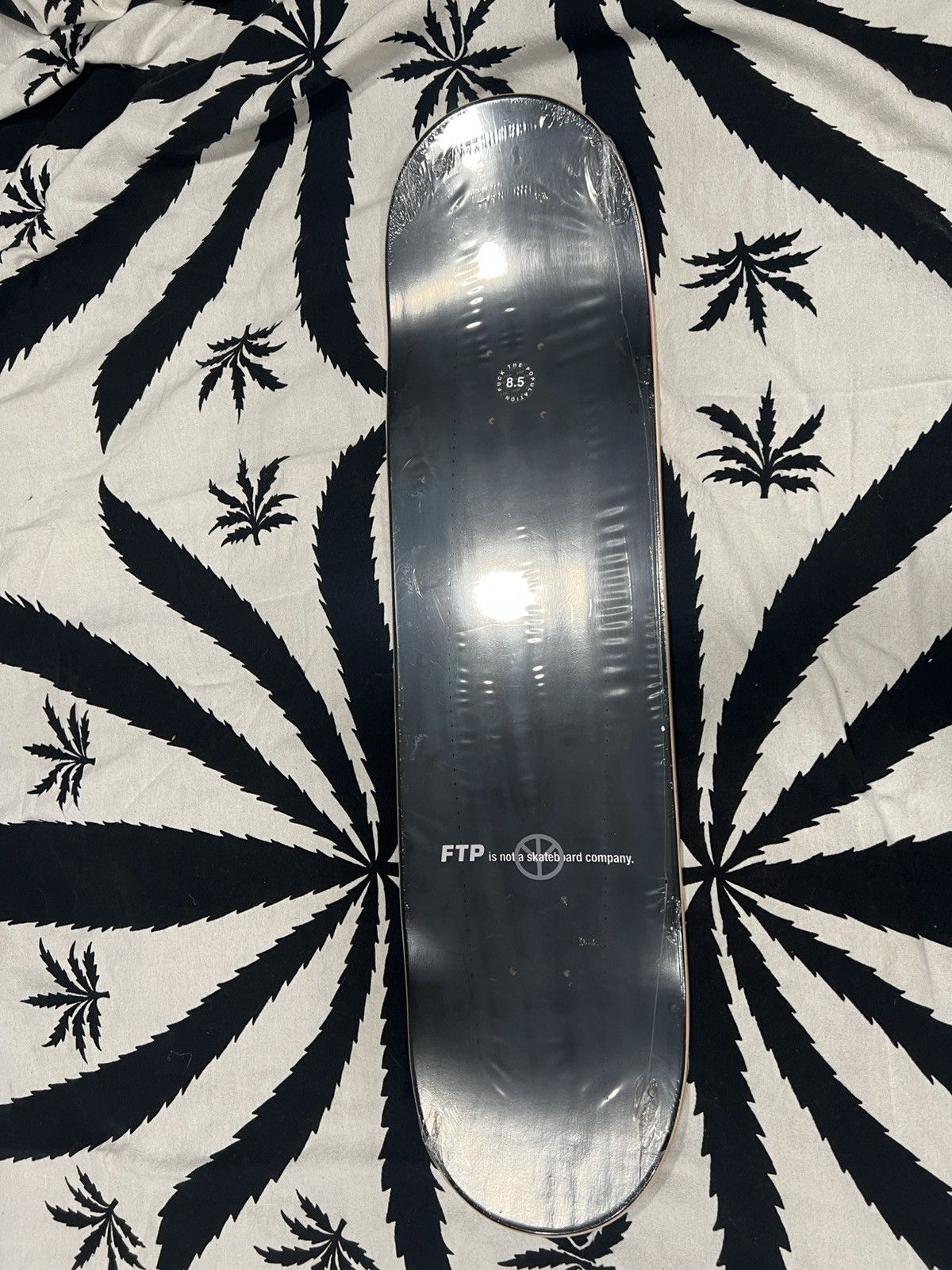 Fuck The Population FTP/ babylon Size 8.5 Skateboard Size ONE SIZE - 2 Thumbnail
