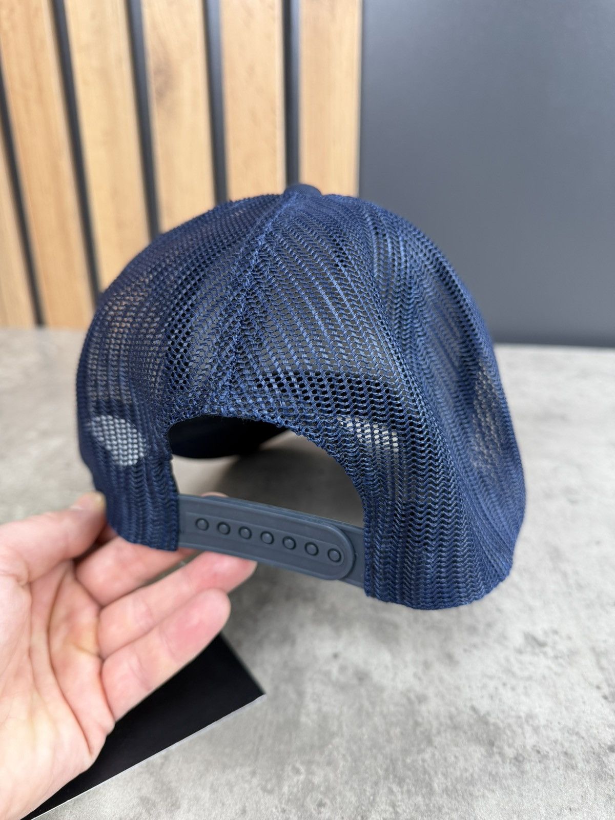 Arc'teryx Arcteryx Marketing Curved Brim Trucker Cap Size ONE SIZE - 6 Thumbnail