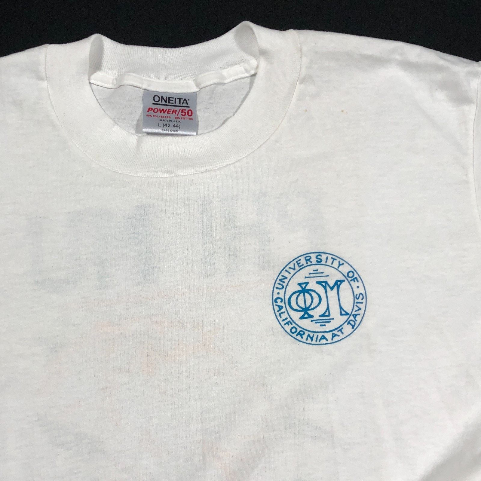 Vintage vintage 90s UC Davis Phi Mu Lion Logo Sorority White Tee Size US L / EU 52-54 / 3 - 8 Thumbnail
