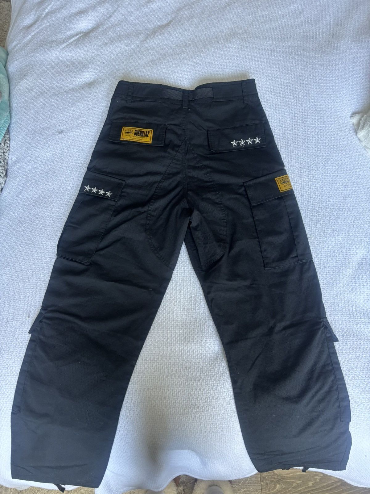 Other Corteiz guerillaz cargos 4star edition Size US 30 / EU 46 - 2 Thumbnail