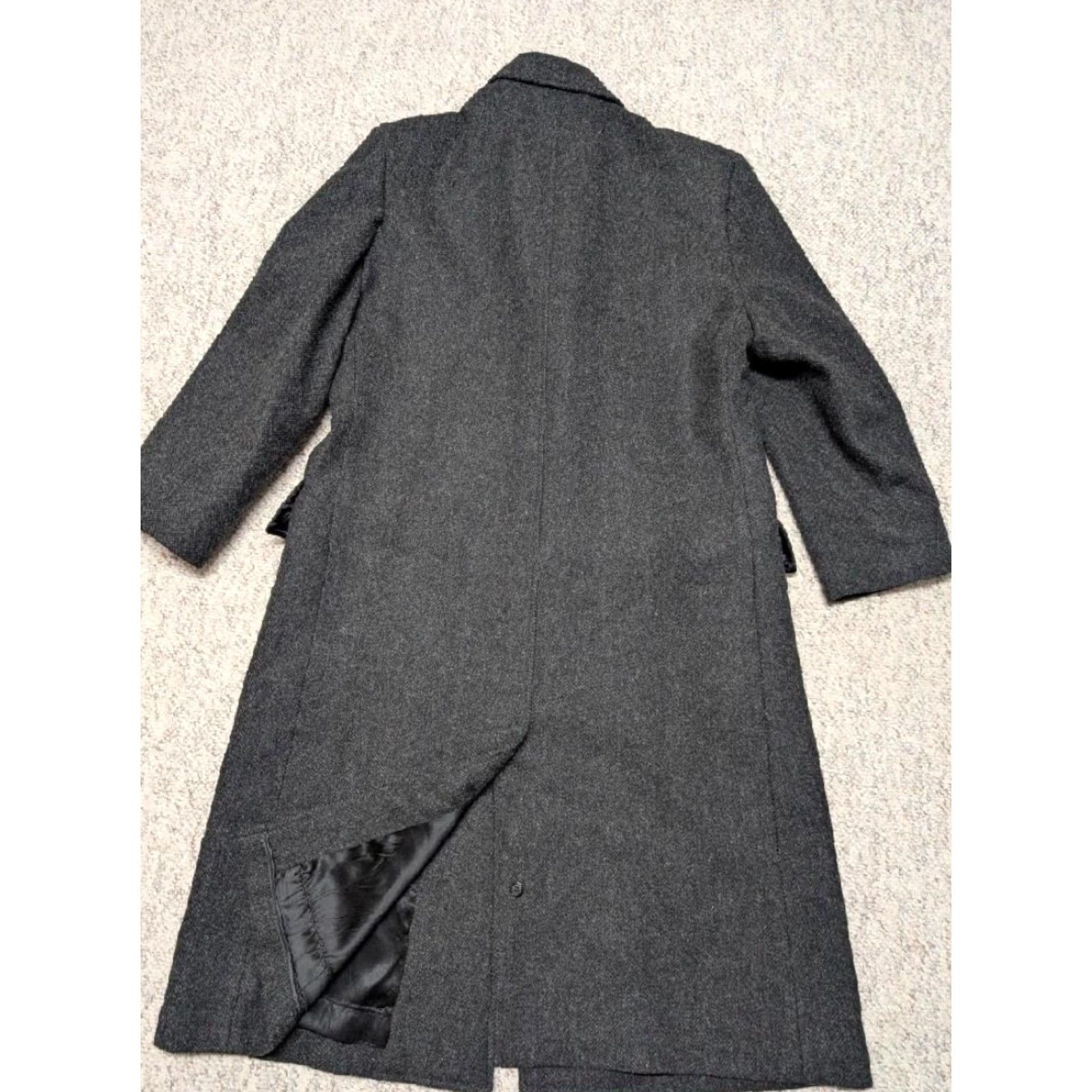 London Fog VINTAGE HERRINGBONE DONEGAL English tweed wool overcoat M 42 Charcoal Black coat Mens Size US M / EU 48-50 / 2 - 2 Thumbnail