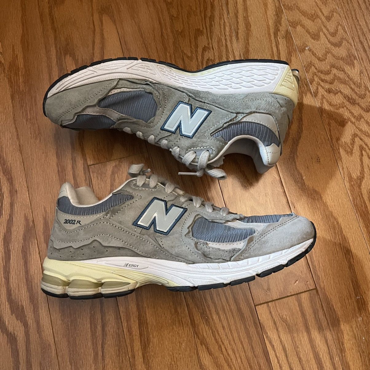 New Balance New Balance 2002R Protection Pack Mirage Grey Size US 8.5 / EU 41-42 - 2 Thumbnail