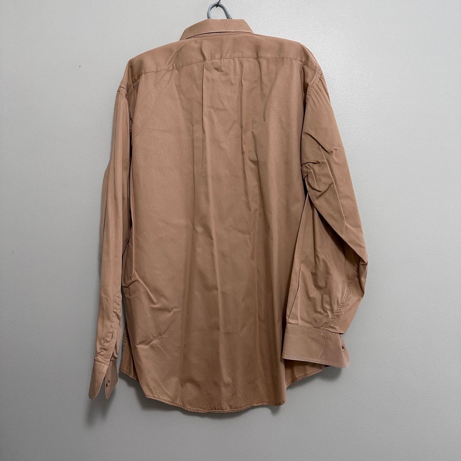 Burberry Vintage Burberry classic tan button down size L Size US L / EU 52-54 / 3 - 3 Thumbnail