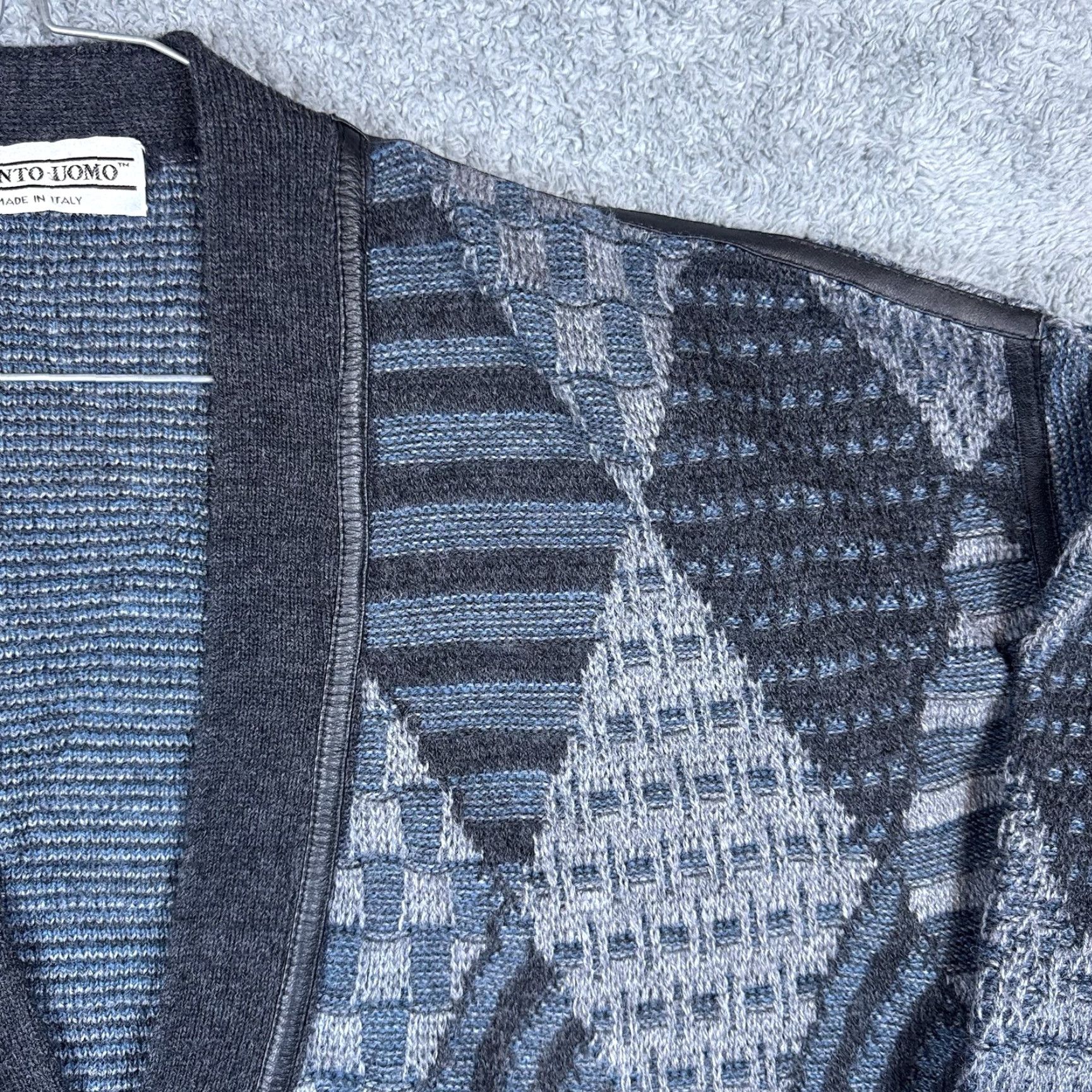 Pronto Uomo VINTAGE Pronto Uomo Sweater Mens LT Knit Cardigan Wool Geometric Crew Neck Long Sleeve Blue Modern Classic Designer City Retro Size US L / EU 52-54 / 3 - 3 Thumbnail