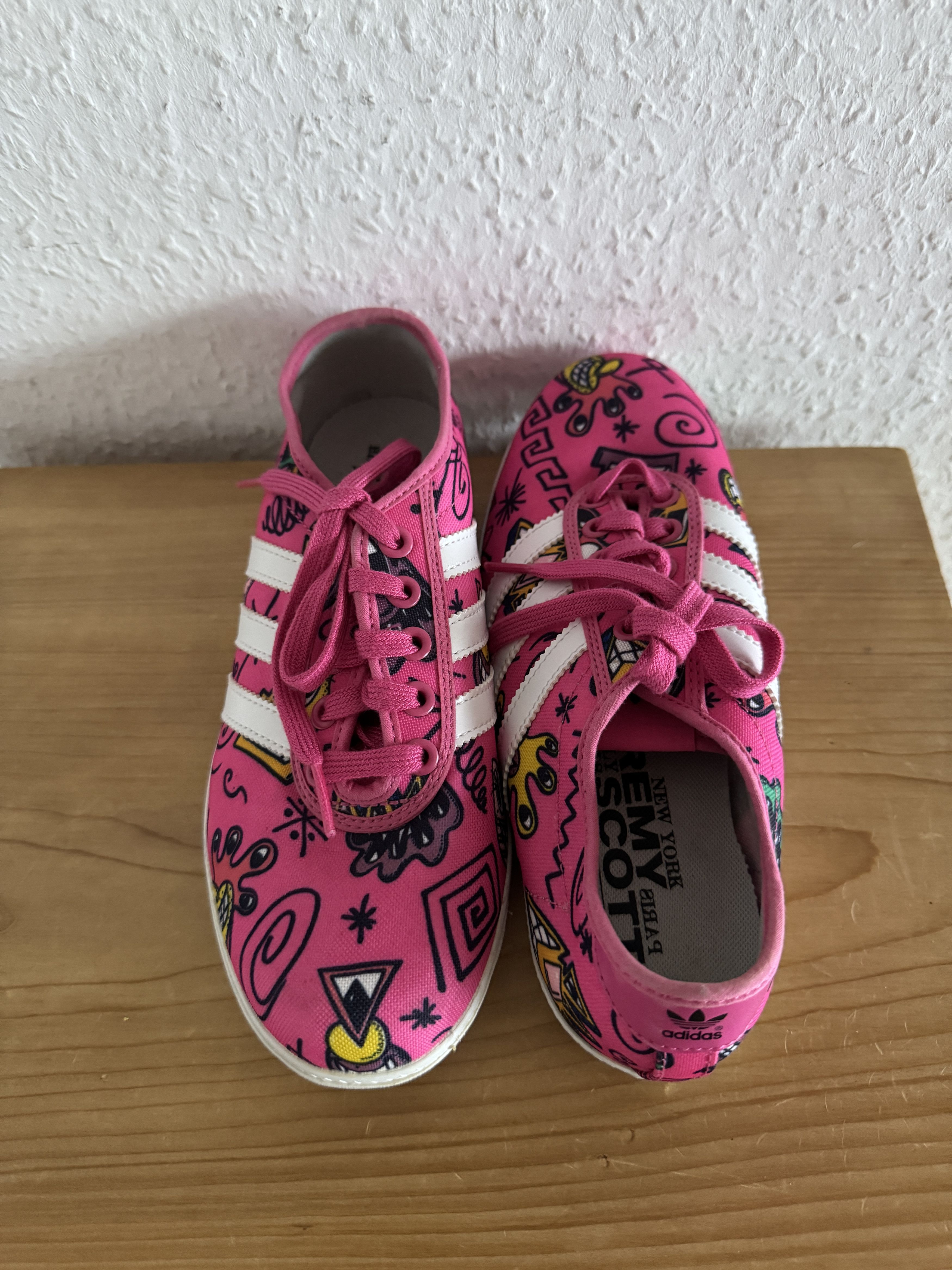 Adidas × Jeremy Scott P-Sole sneakers in pink patent Size US 4 / IT 34 - 8 Thumbnail