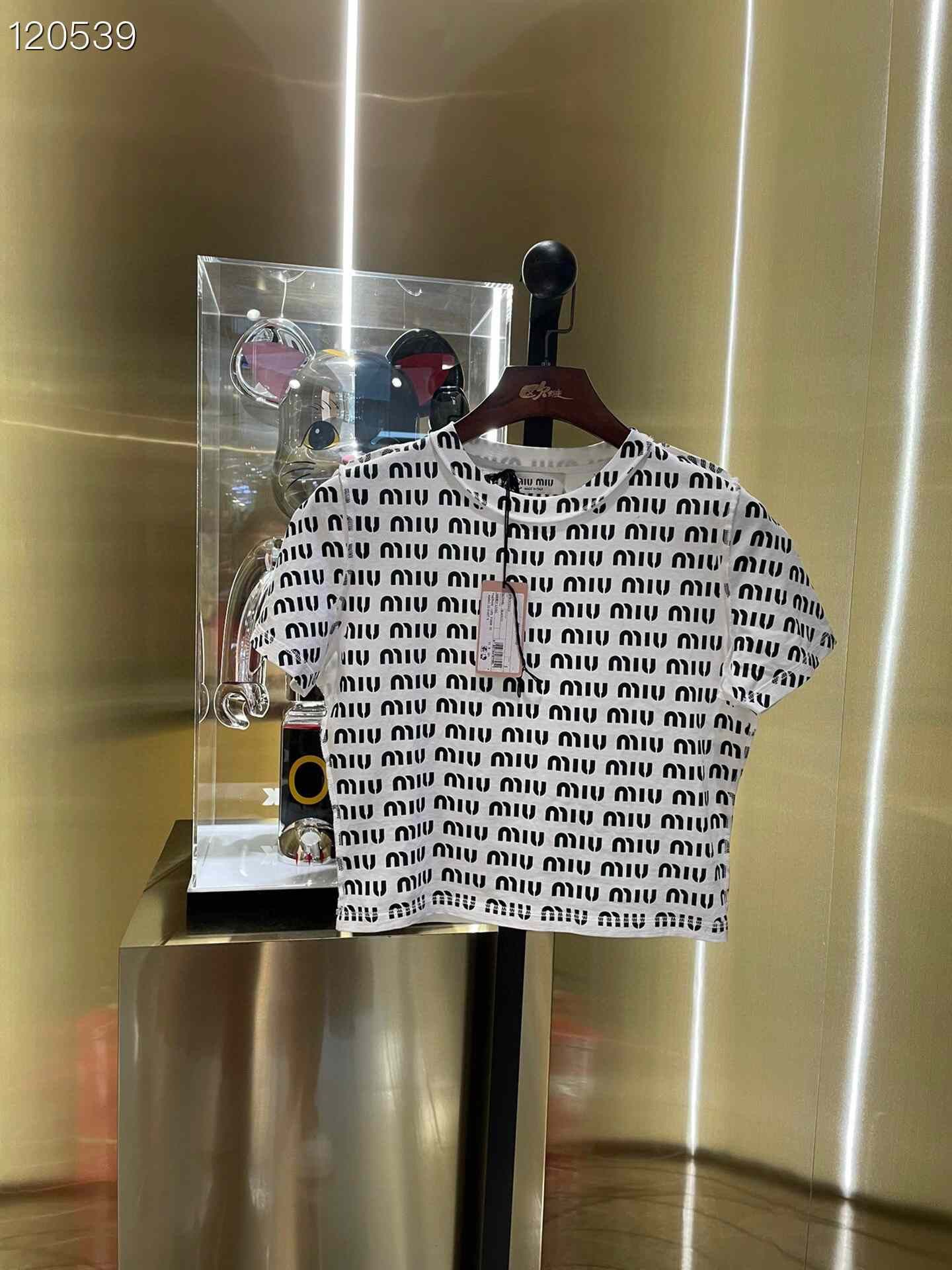 Miu Miu Miu Miu Logo Print Cotton Short-Sleeve T-Shirt Size S / US 4 / IT 40 - 1 Thumbnail