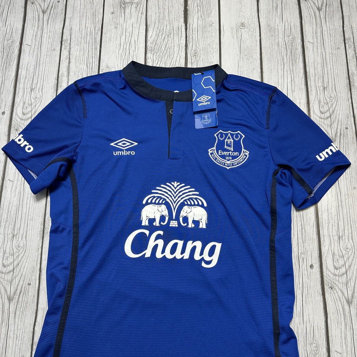 Umbro Everton Romelu Lukaku jersey Size US S / EU 44-46 / 1 - 3 Thumbnail