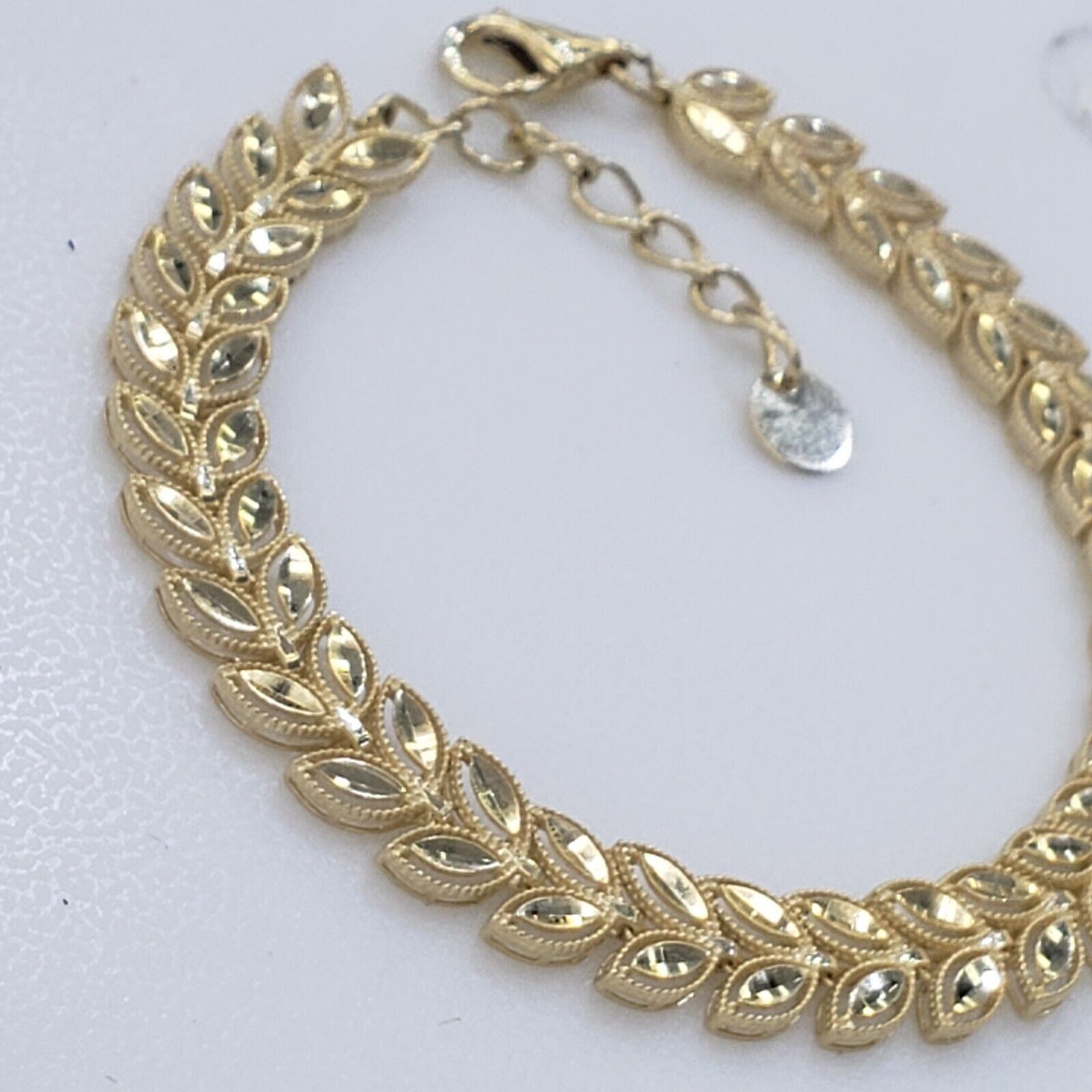 The Unbranded Brand real 14k gold bracelet adjustable Size ONE SIZE - 7 Thumbnail