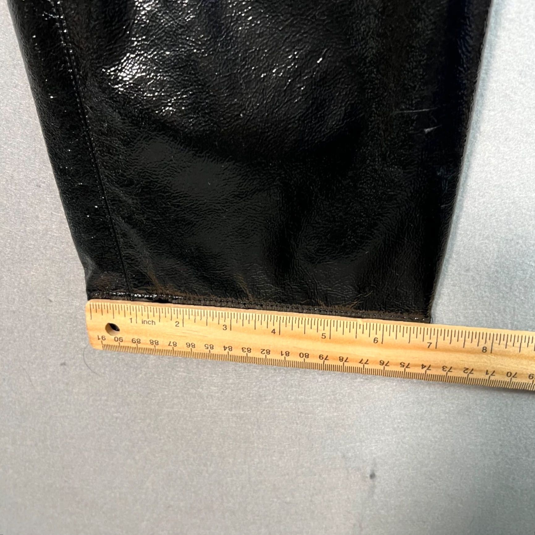 Vintage Wilfred Black High-Shine Faux Patent Leather Pants Size 2 High Rise Women's Pants Ankle Straight 32 Inseam Modern Wear Size 26" / US 2 / IT 38 - 7 Thumbnail