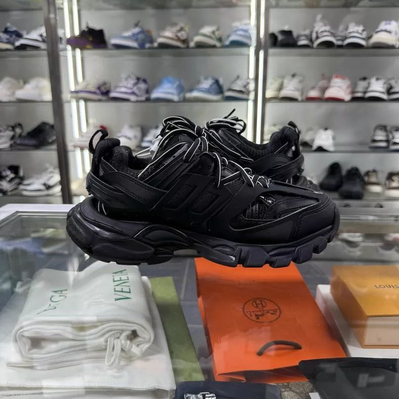 BALENCIAGA TRACK Sneakers in Black Size 36-2506