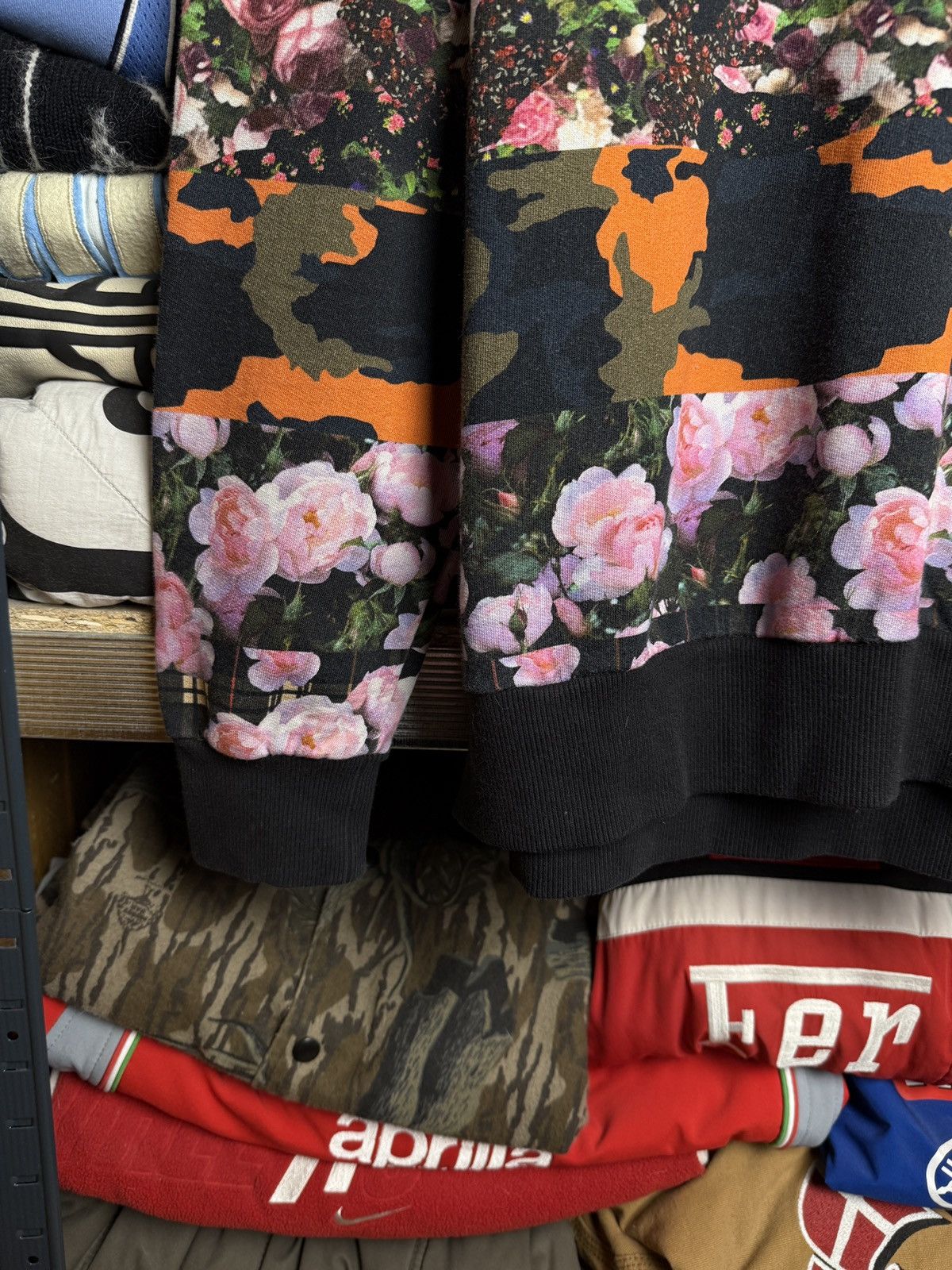 Givenchy Givenchy Floral Print Sweatshirt Size US M / EU 48-50 / 2 - 4 Thumbnail