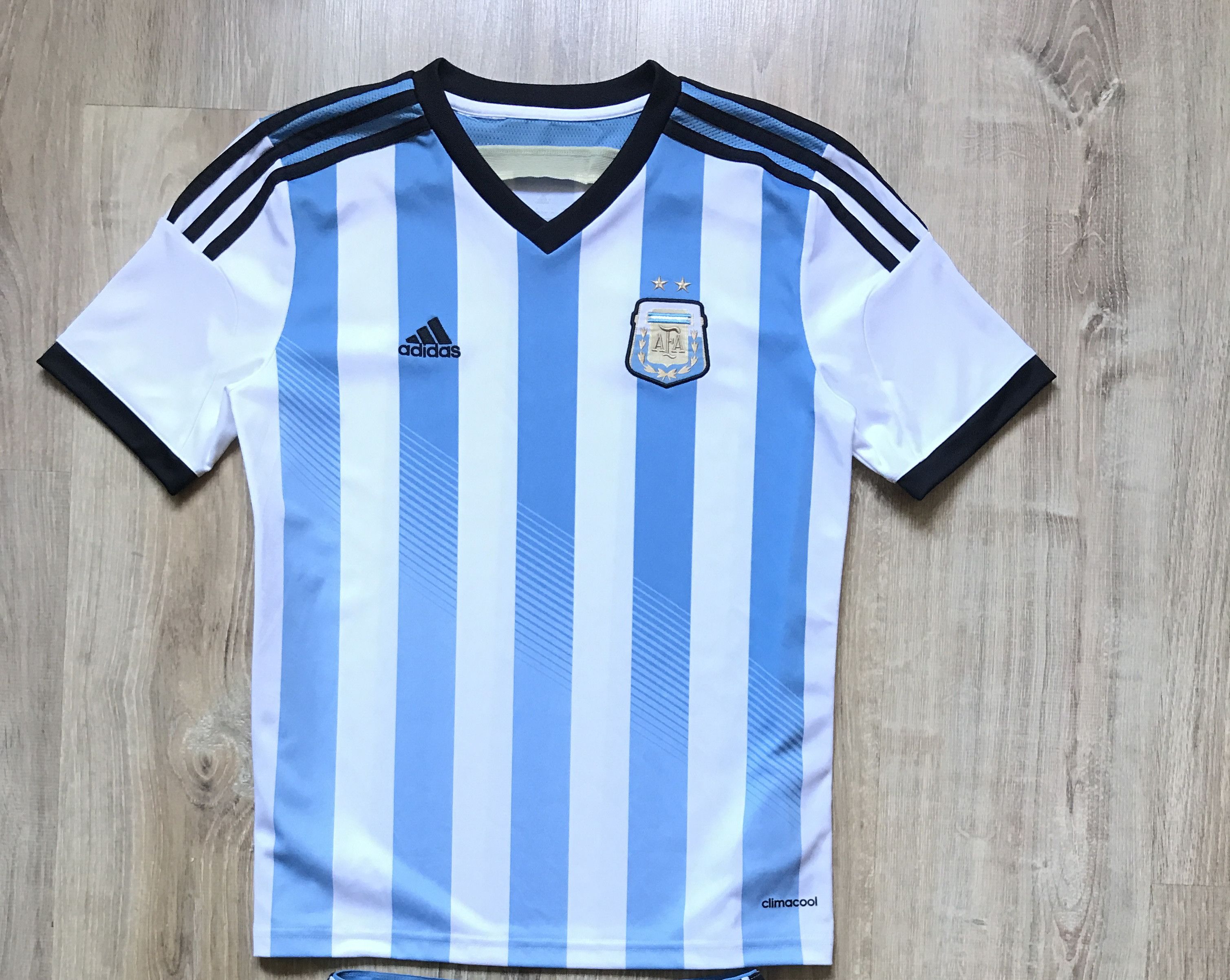 Adidas × Vintage Vintage Adidas Argentina Football Shirt 2013 Size US M / EU 48-50 / 2 - 4 Thumbnail