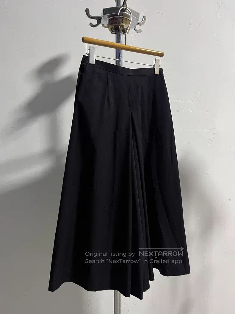 Comme des Garcons Comme Des Garcons size M Black Half Skirt Size 23" - 1 Thumbnail