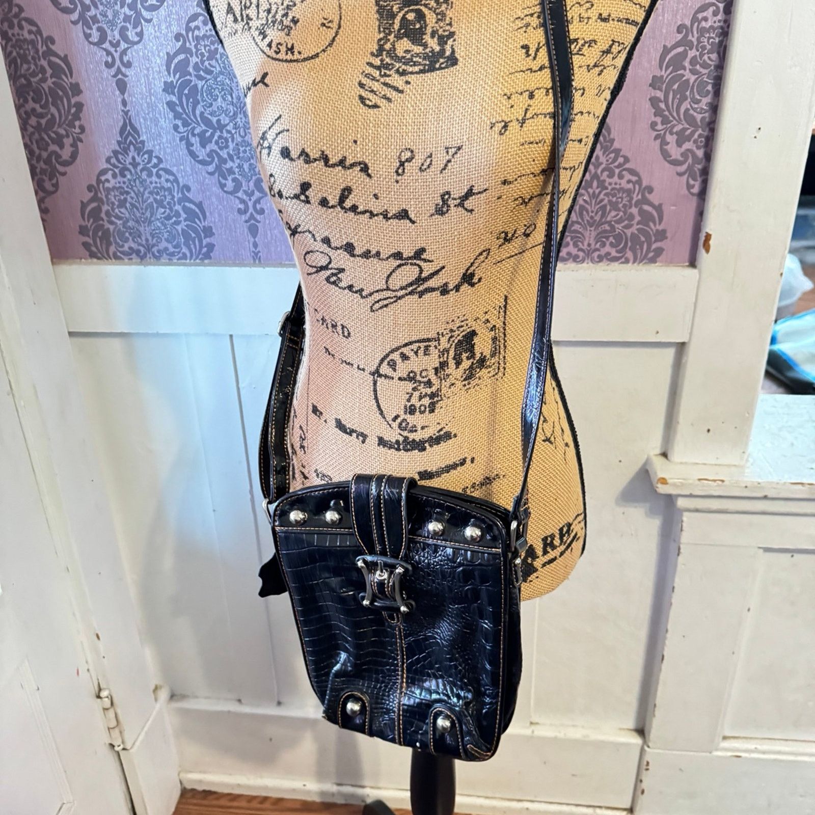 NBDN Nobrandedon Madi Claire leather crossbody bag Size ONE SIZE - 2 Thumbnail