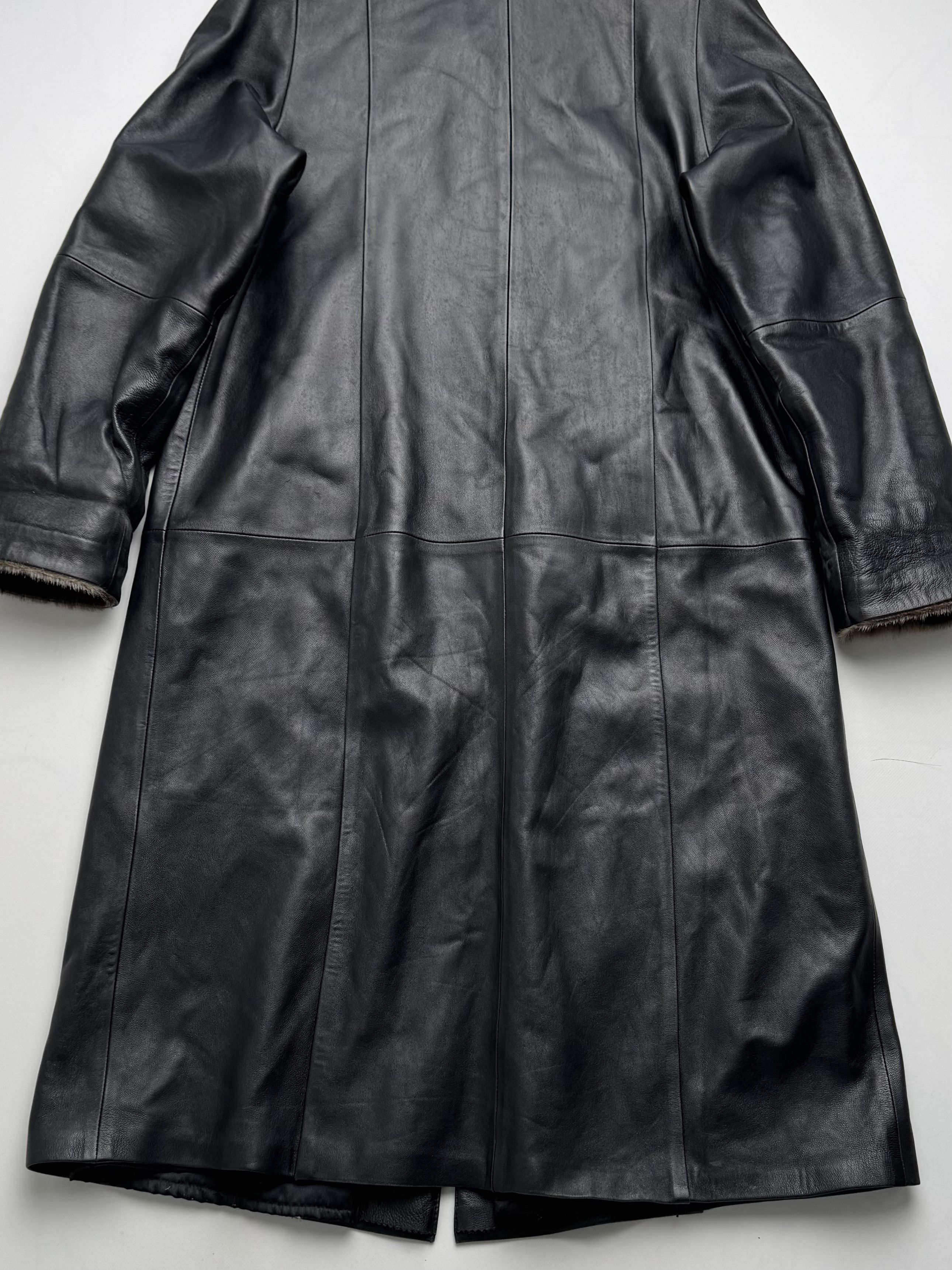 Vintage Vintage Black Leather Coat Long Button Up Shearling Collar Size L / US 10 / IT 46 - 14 Thumbnail