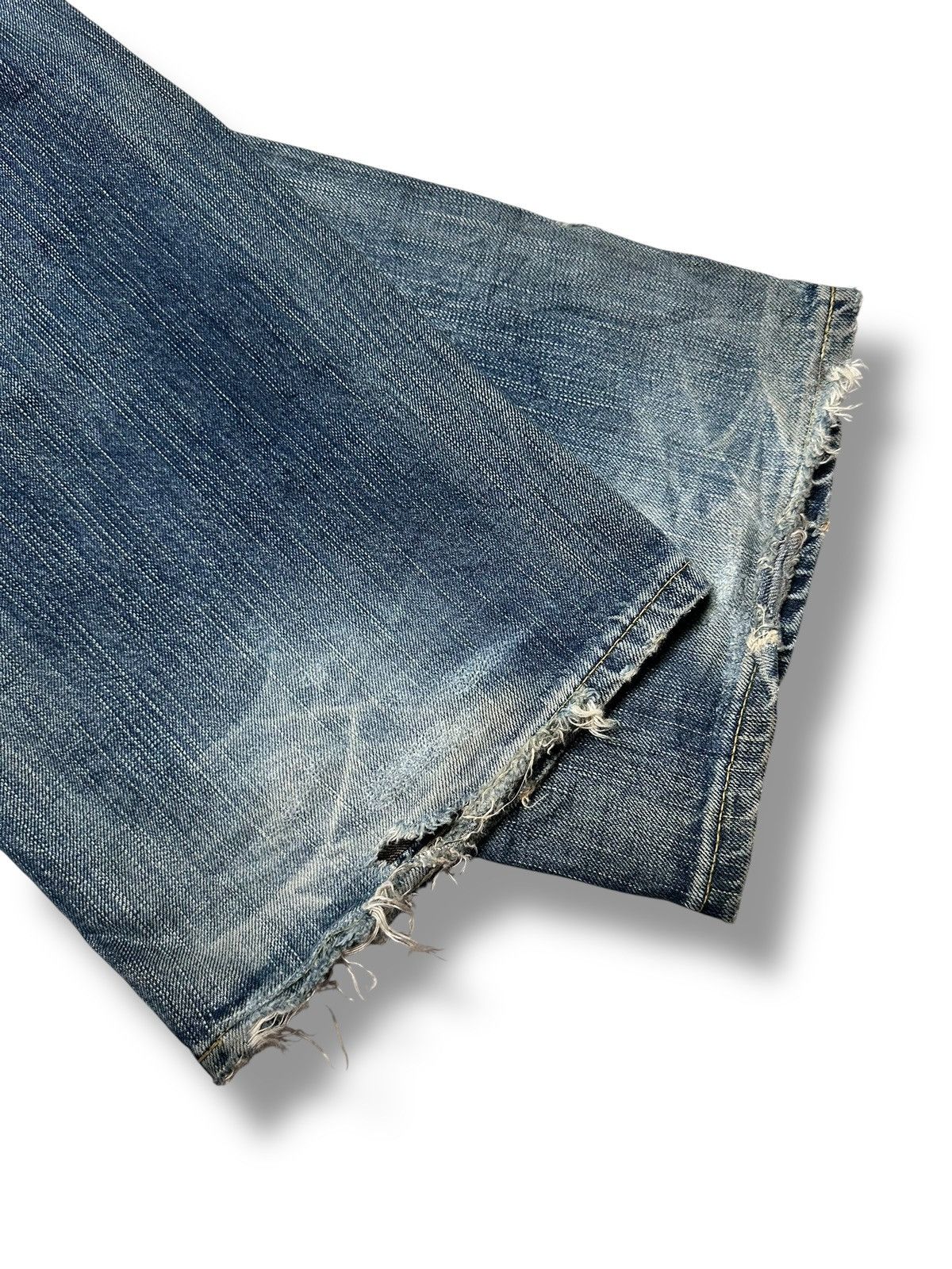 Edwin Edwin 504 Vintage Distressed Straight Jeans With Faded Wash Size US 36 / EU 52 - 14 Thumbnail