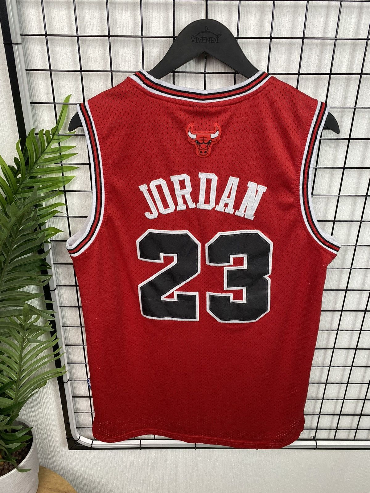 Jordan Brand × NBA × Nike Vintage Chicago Bulls #23 Michael Jordan Nike Jersey NBA Size US M / EU 48-50 / 2 - 12 Thumbnail