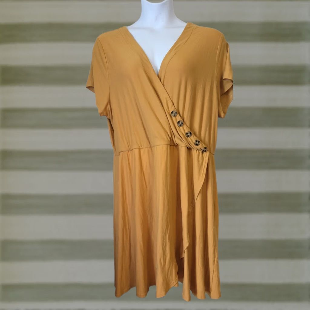 Vintage Derek Heart Wrap Dress 3X Mustard Gold Short Sleeve V-Neck Knee Length Polyester Spandex Tortoiseshell Buttons Women Dress Wrap Ladies Womens Size XXL / US 16-18 / IT 52-54 - 1 Thumbnail