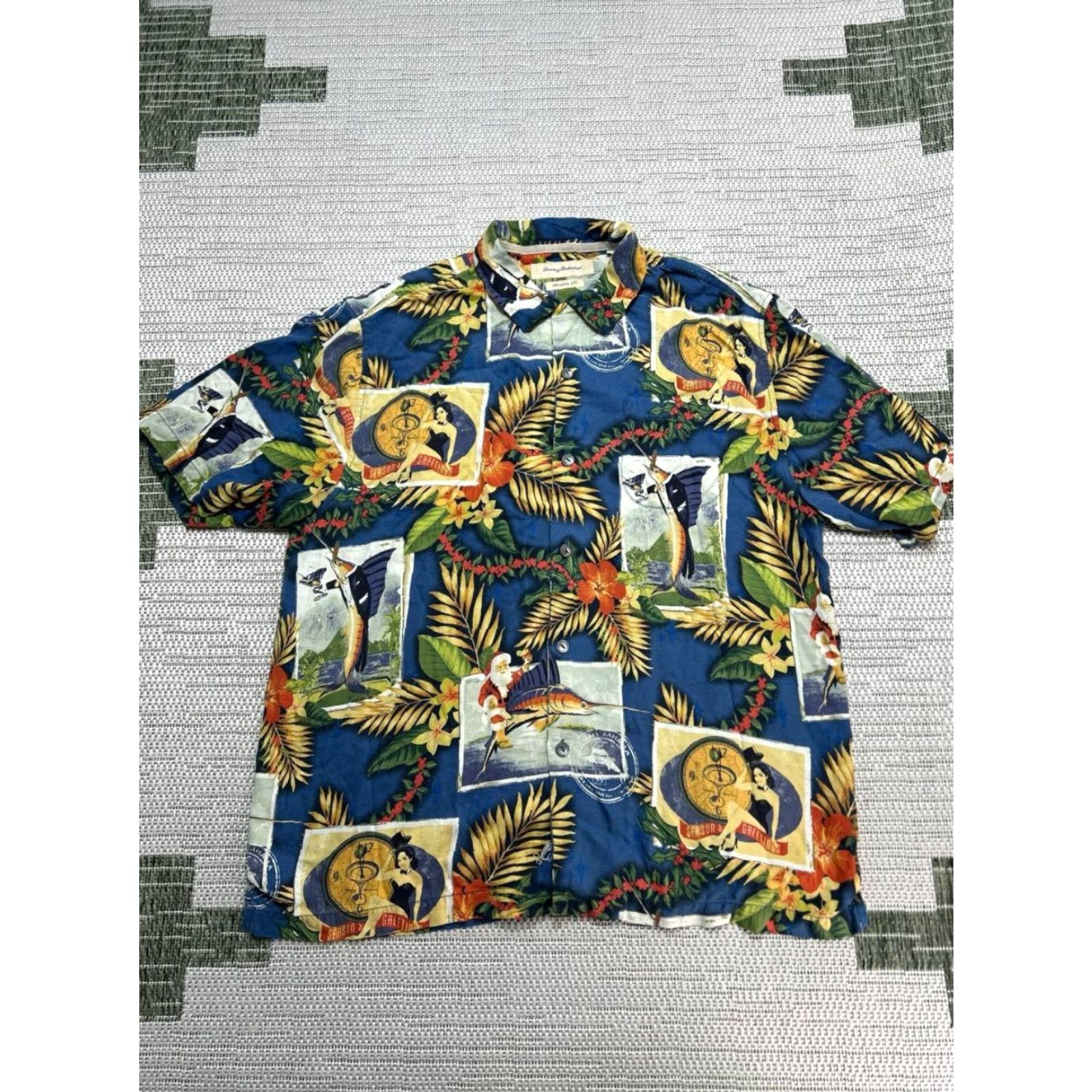 Tommy Bahama Tommy Bahama Shirt Mens L Multicolor Christmas Hawaiian Holiday Button-Up Shirt Size US L / EU 52-54 / 3 - 2 Thumbnail