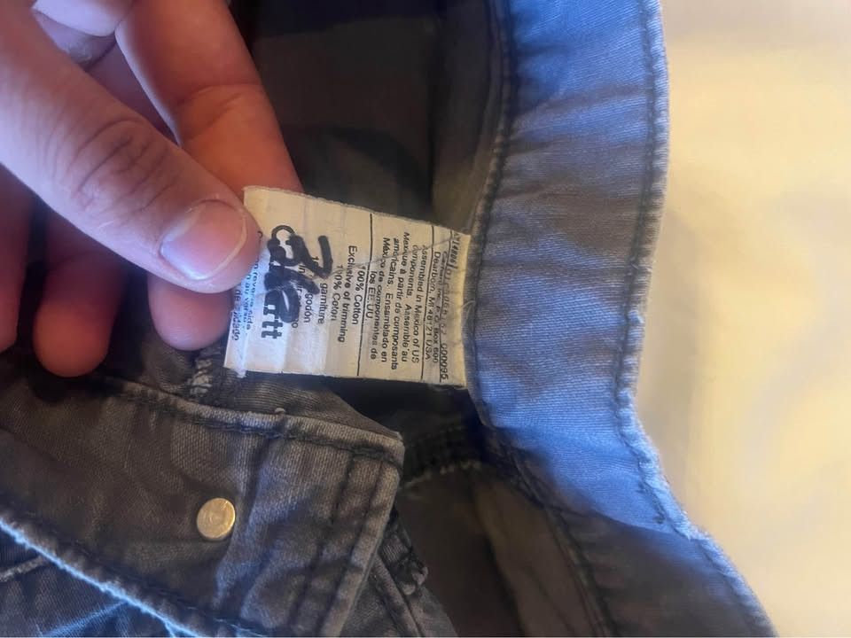 Carhartt Grey Carhartt Shorts size 36 Size US 36 / EU 52 - 3 Thumbnail