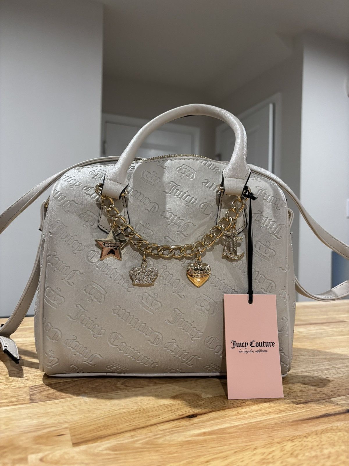 Juicy Couture Juicy Couture white shoulder bag #y2kfashion #juicycouture Size ONE SIZE - 1 Thumbnail