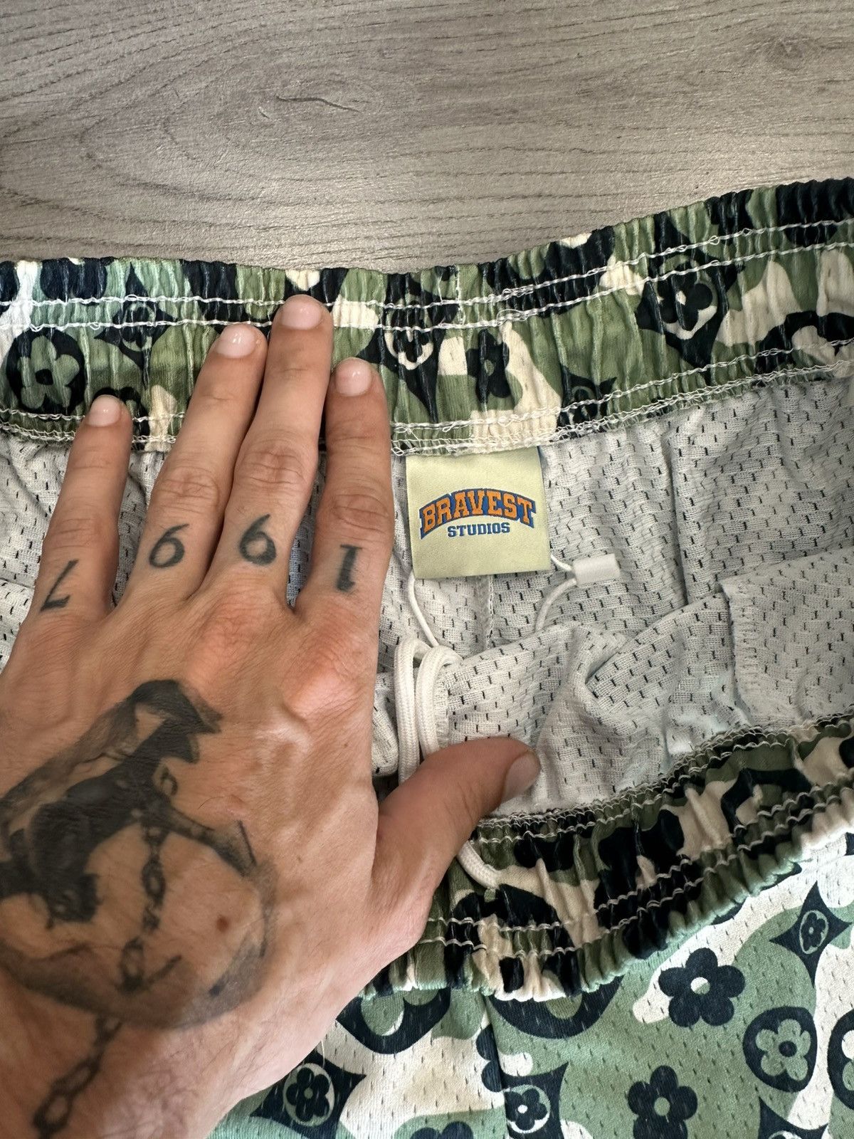 Bravest Studios Bravest Studios Short Camo Flower Size US 36 / EU 52 - 2 Thumbnail