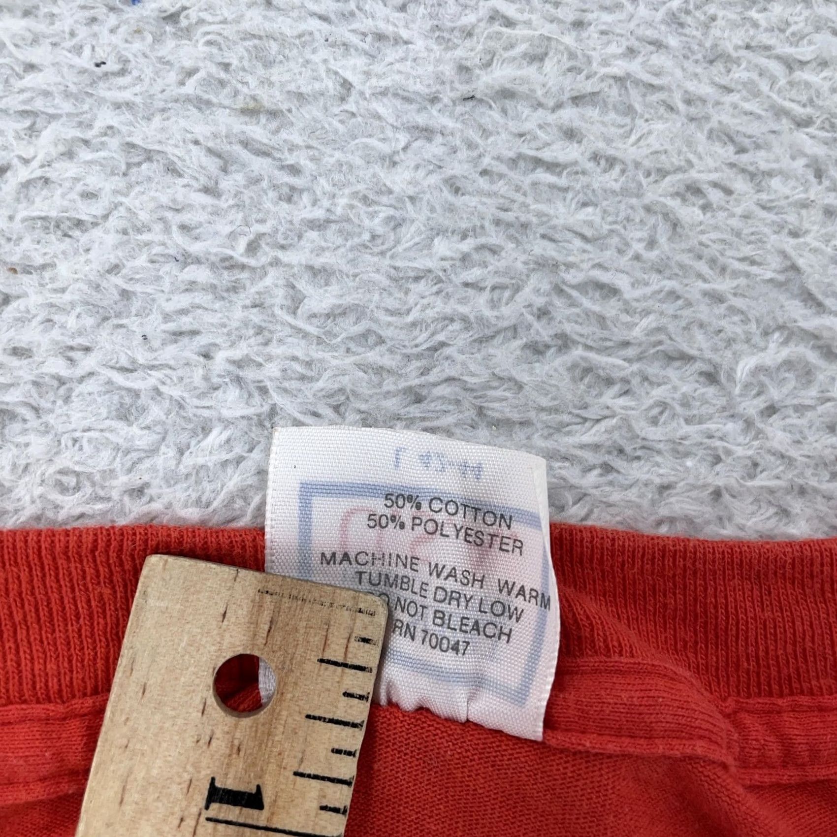 Vintage VINTAGE Red Dog Saloon Shirt Mens S Red USA 80s Graphic Print Crew Neck Short Sleeve Cotton Polyester Jersey Tee Size US S / EU 44-46 / 1 - 8 Thumbnail