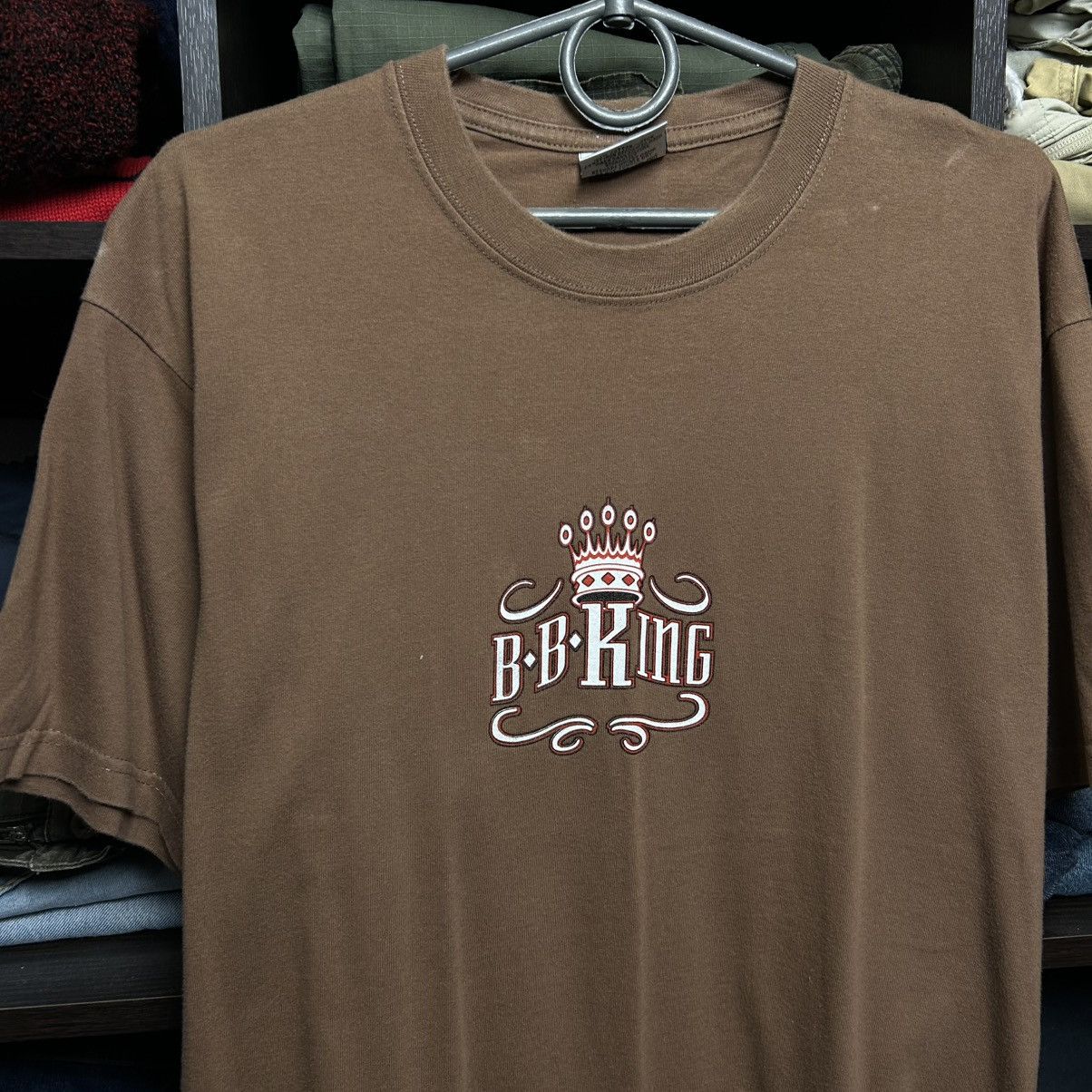 Band Tees Vintage B.B. King 2005 Big graphic logo rock band tee size L Size US L / EU 52-54 / 3 - 6 Thumbnail
