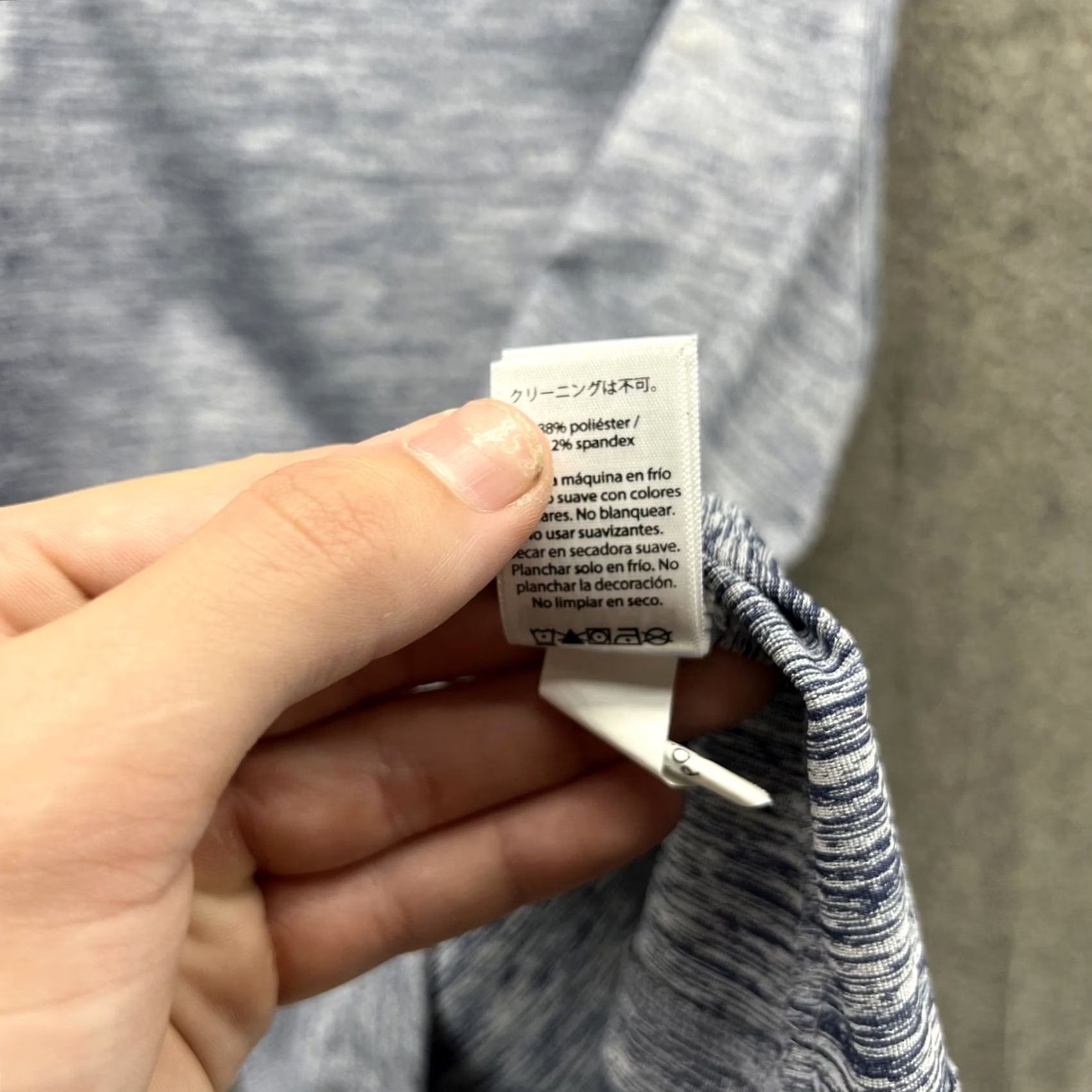 Vineyard Vines Vineyard Vines Tank Top Womens Small Blue Performance Racerback Stretch Athletic Sportswear Sleeveless Gym Running Yoga Casual Menss? Size S / US 4 / IT 40 - 2 Thumbnail