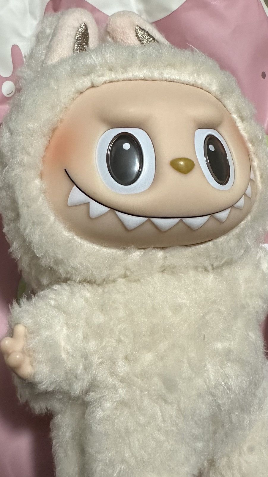 POP MART LABUBU - THE MONSTERS - Exciting Macaron - Soymilk Size ONE SIZE - 8 Thumbnail