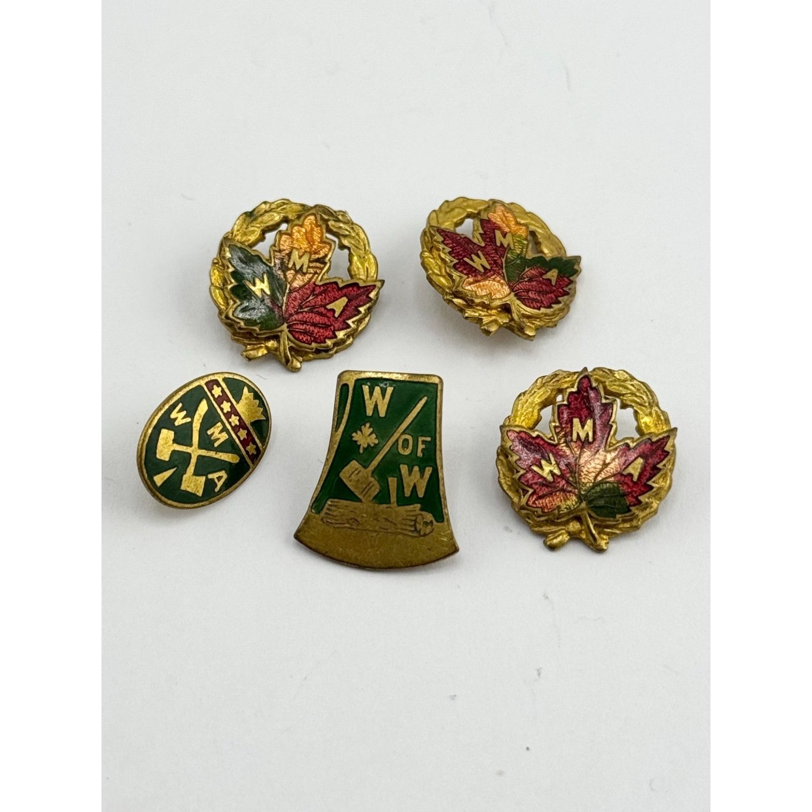 Vintage Woodsmen Of America enamel screwback lapel pin lot Size ONE SIZE - 1 Thumbnail