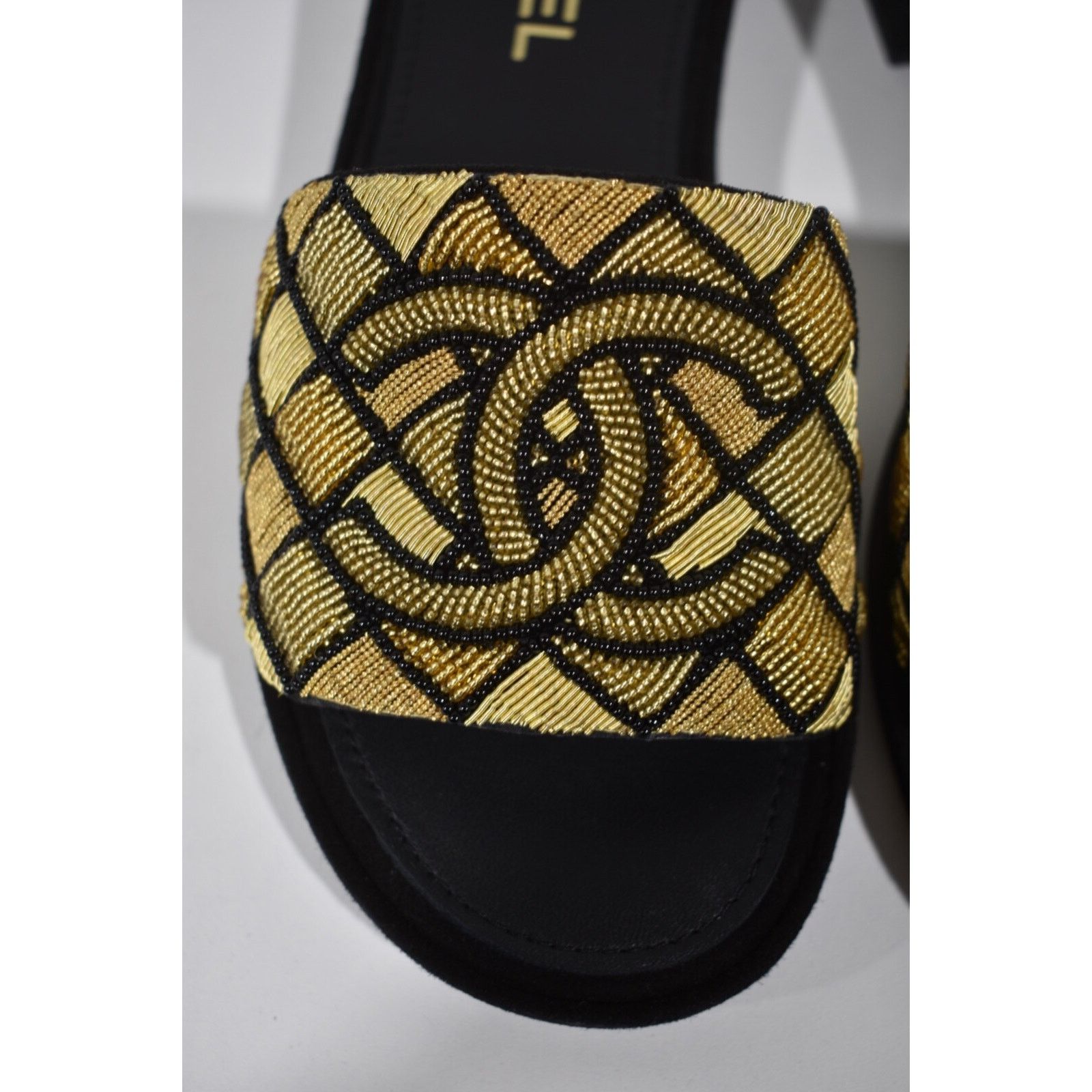 Chanel Chanel 21A Gold Black Pearl Embroidery Beaded CC Logo Size US 6 / IT 36 - 6 Thumbnail
