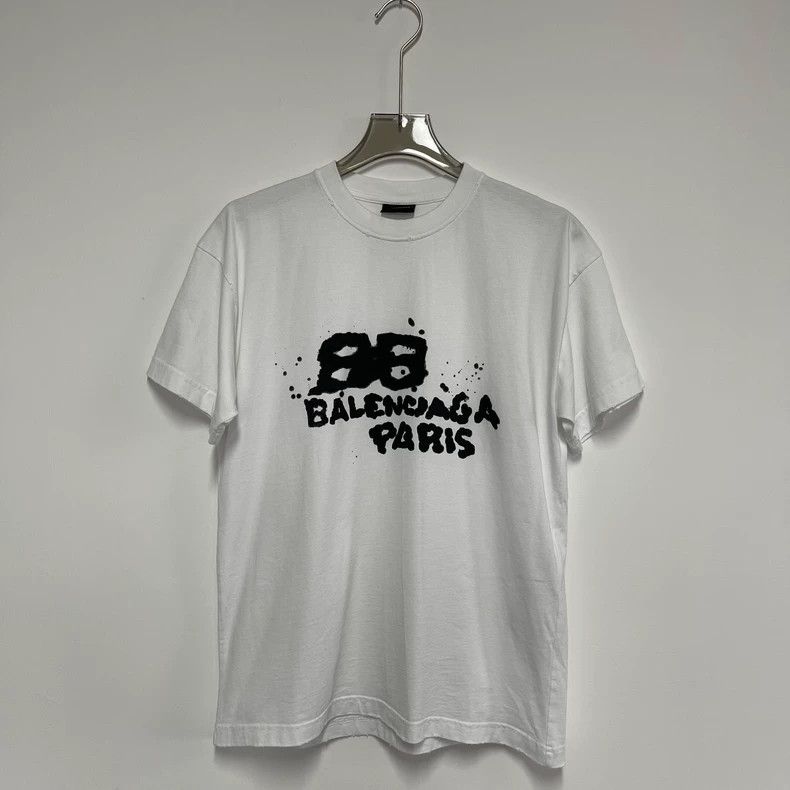 Balenciaga Balenciaga White Letter Splash Ink Short Sleeve Code S Size US S / EU 44-46 / 1 - 1 Thumbnail