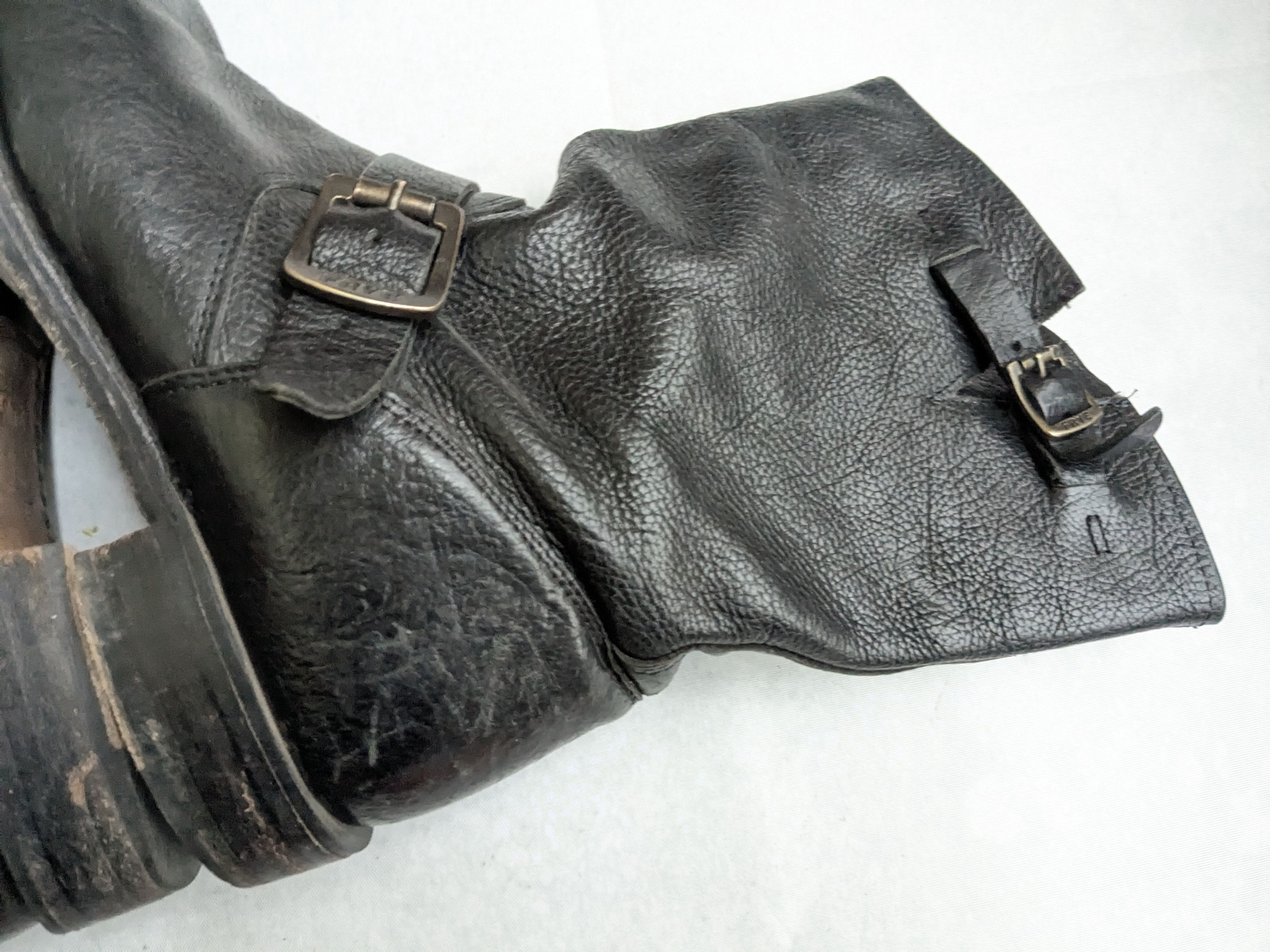 Frye Frye Engineer Boots Black Leather 7 Leather Buckle Size US 7 / EU 40 - 10 Thumbnail