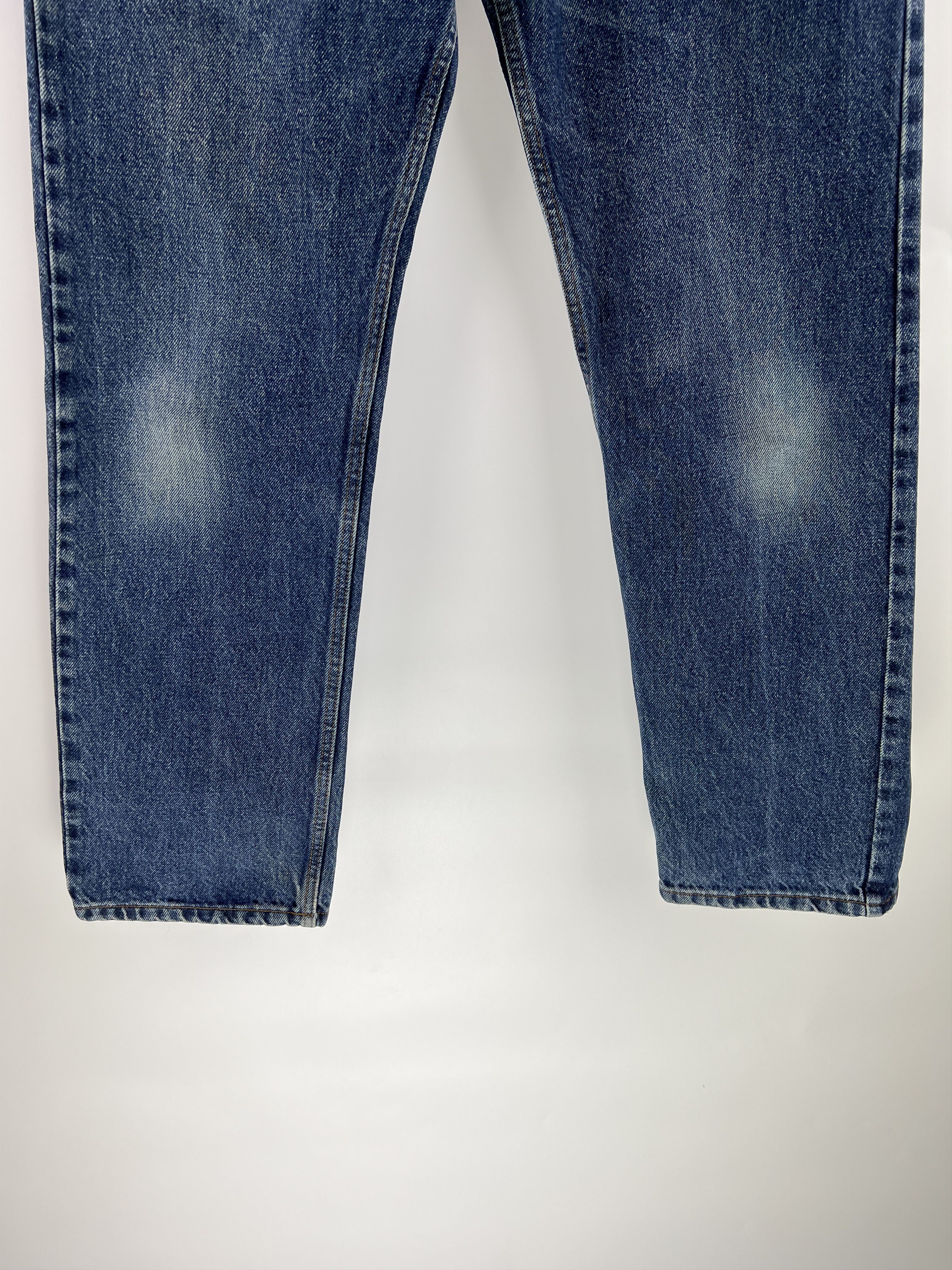 Levi's Vintage Clothing 90s VTG Levis 505 Men's Blue Distressed Jeans Size 32x32 Size US 32 / EU 48 - 6 Thumbnail
