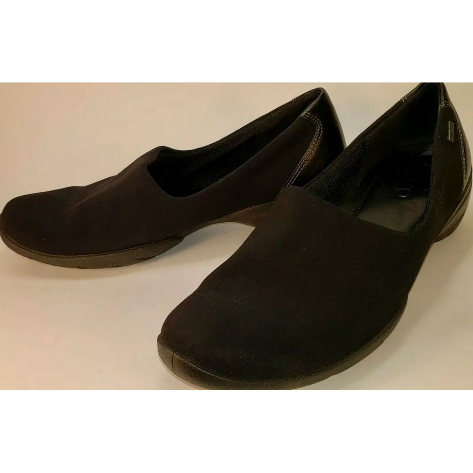 Ecco Ecco Pumps Women's 6.5M Black Neoprene & Leather Gortex Waterproof Pump Size ONE SIZE - 6 Thumbnail