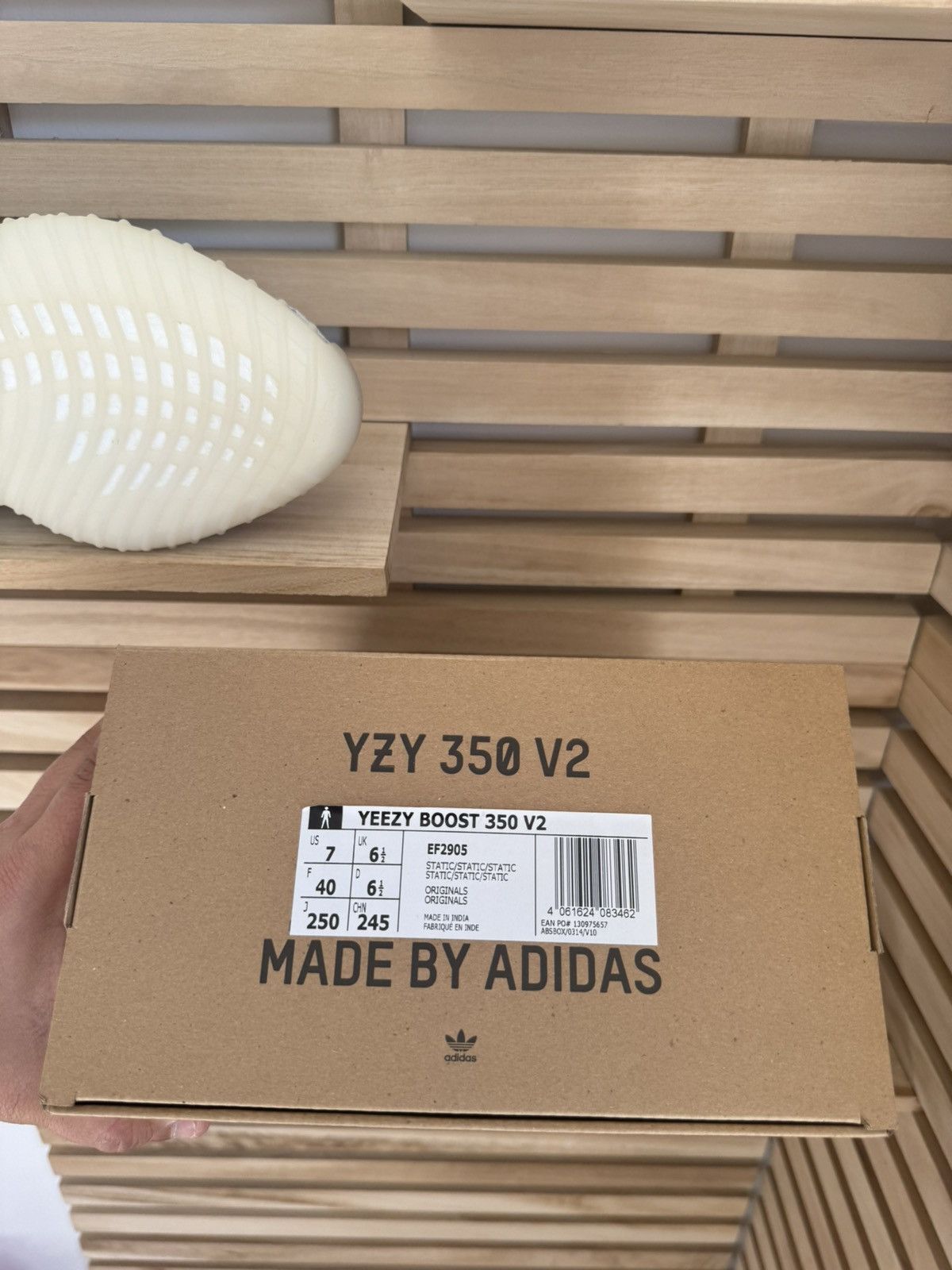 Yeezy Adidas Yeezy Boost 350 V2 "Static" - Brand New - Size 40 EU Size US 7 / IT 37 - 7 Thumbnail