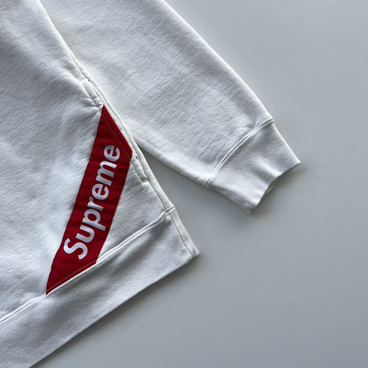 Supreme Supreme SS18 Corner Label Logo Hoodie White rare Size US M / EU 48-50 / 2 - 4 Thumbnail