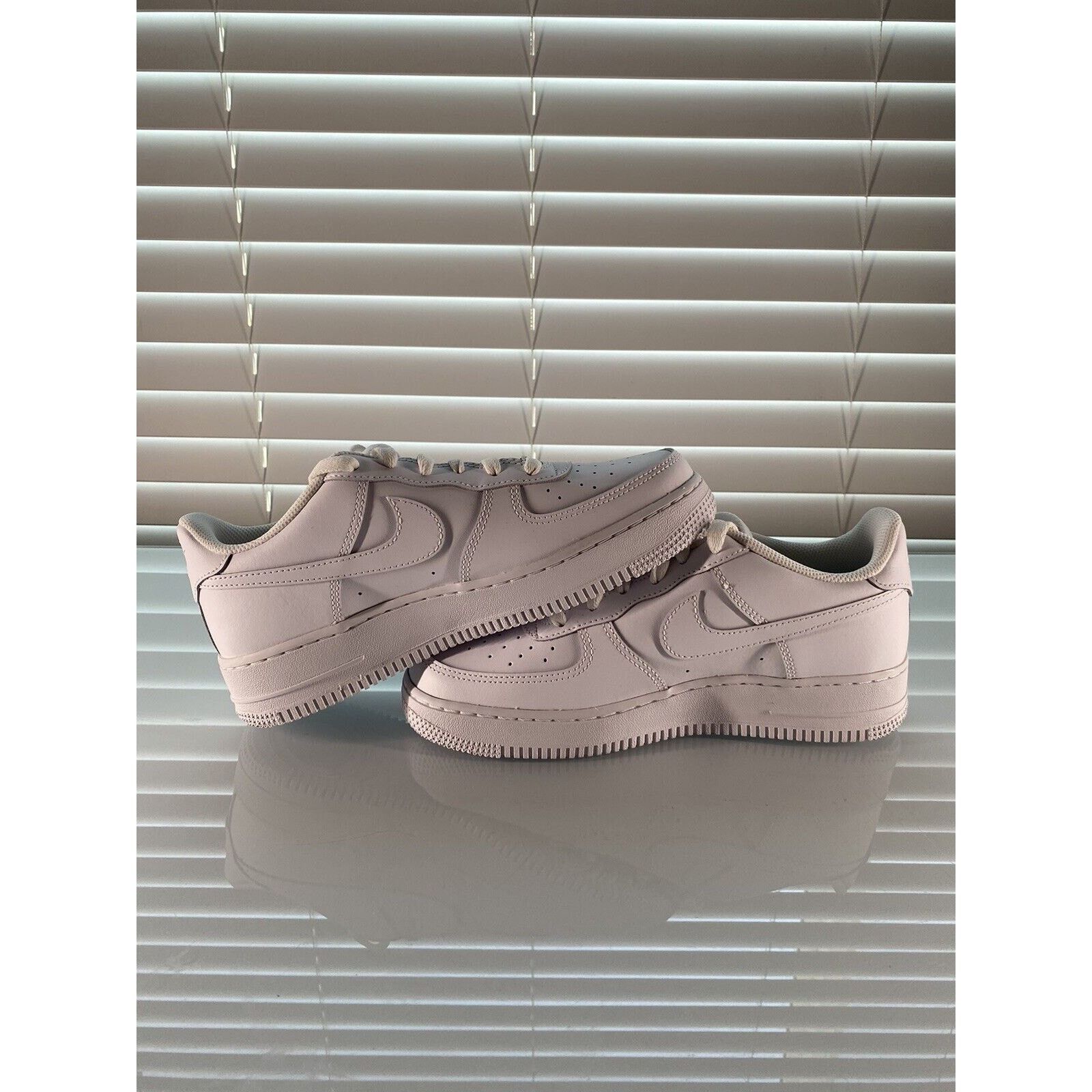 Nike Air Force 1 '07 WHITE - Size: 6.5y