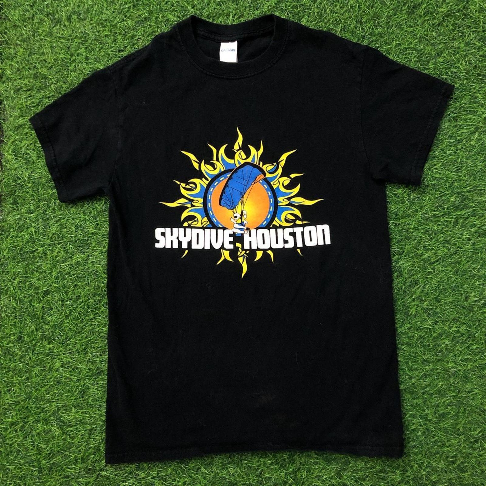 Gildan Black Skydive Houston Graphic Tee Size US S / EU 44-46 / 1 - 1 Thumbnail