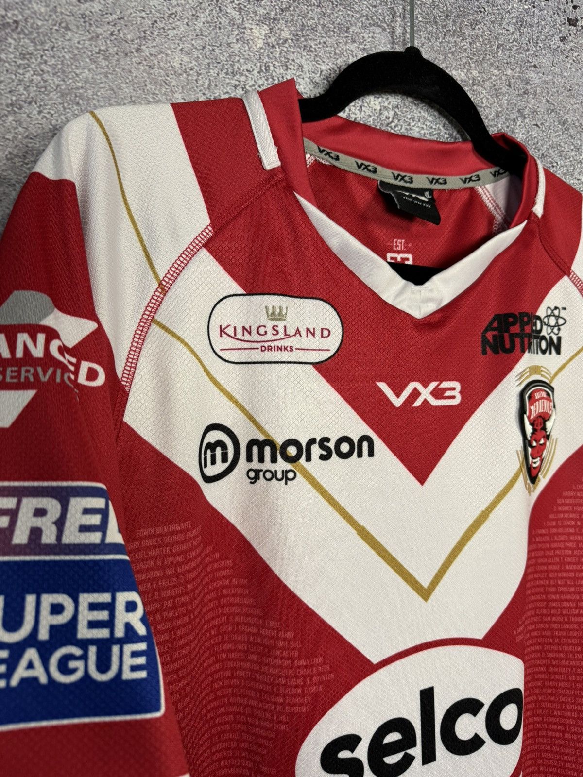 Vintage Salford Red Devils Rugby Jersey Men’s Size XL Size US XL / EU 56 / 4 - 7 Thumbnail
