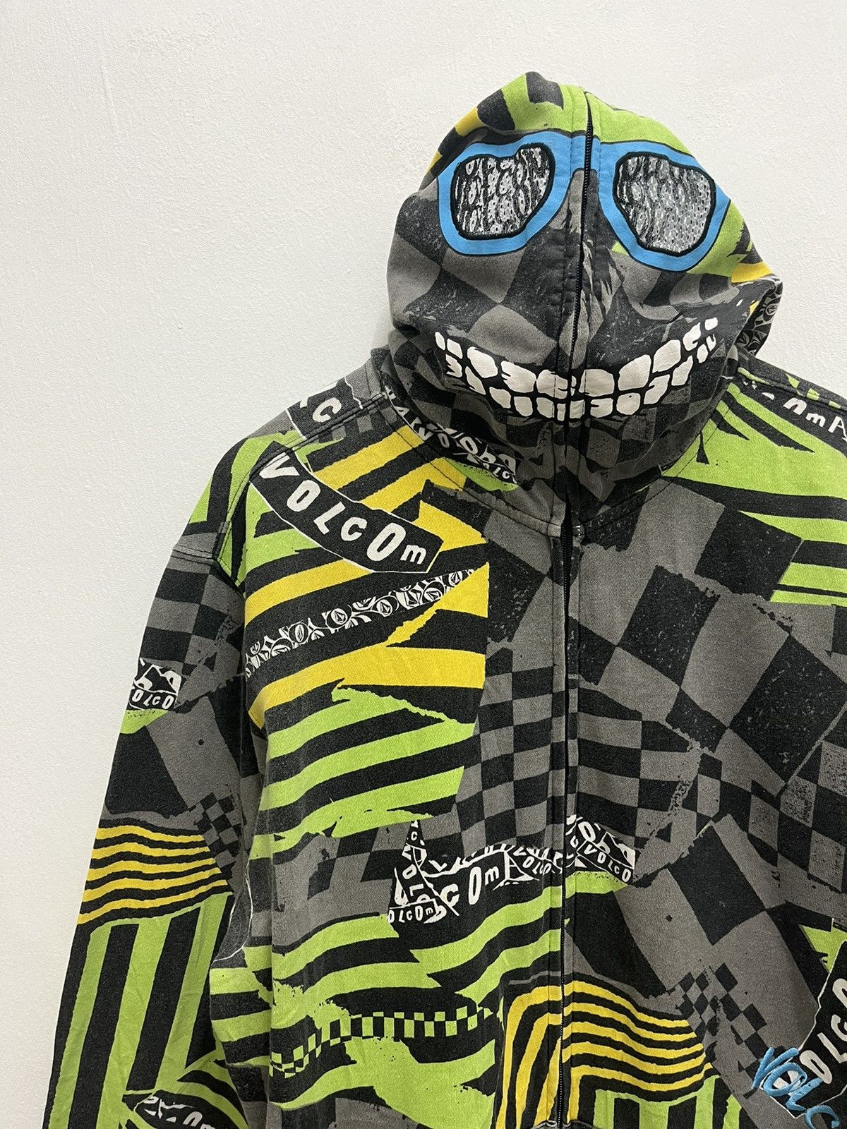 Volcom Volcom Monster Hoodie Full Printed Face Mask Size US XL / EU 56 / 4 - 1 Thumbnail